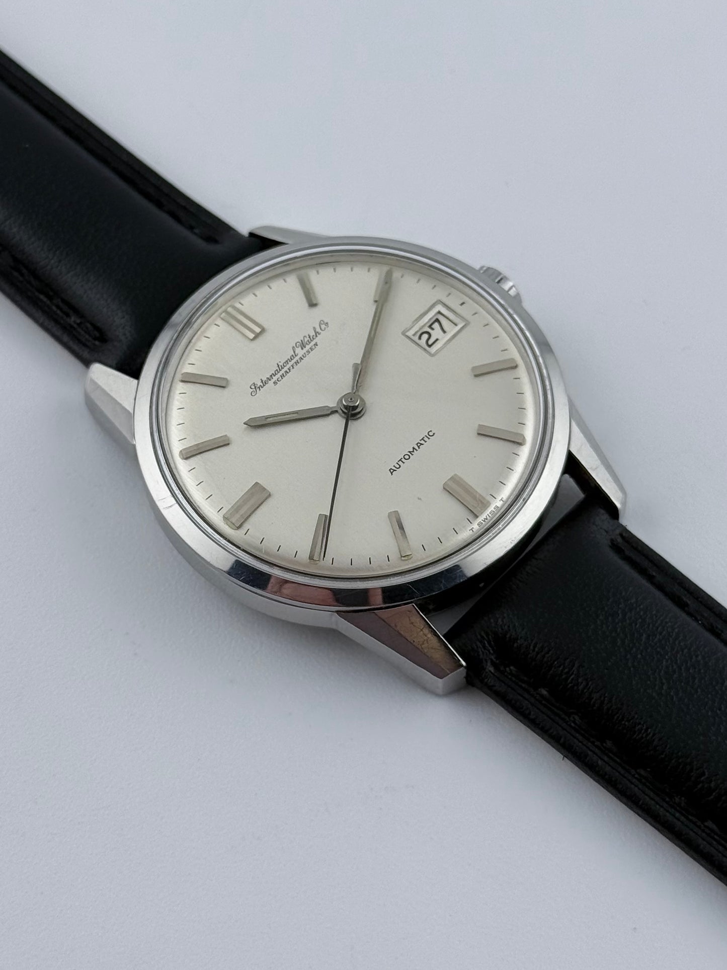IWC Shaffhausen Automatic Date - 810A - “Fish Crown”