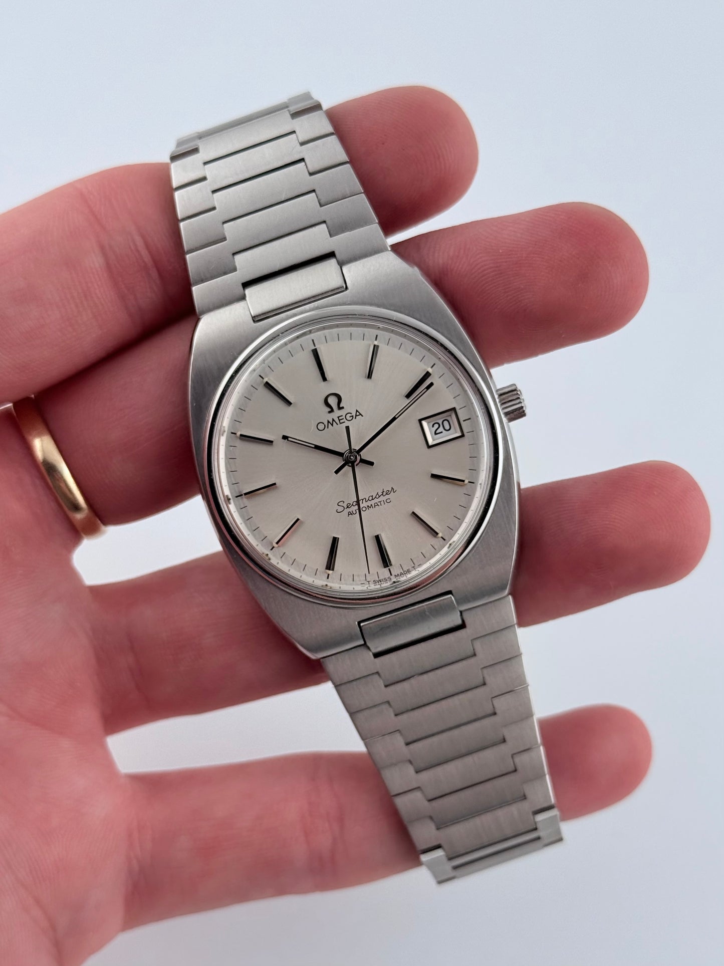 Omega Automatic Date 166.0206.1