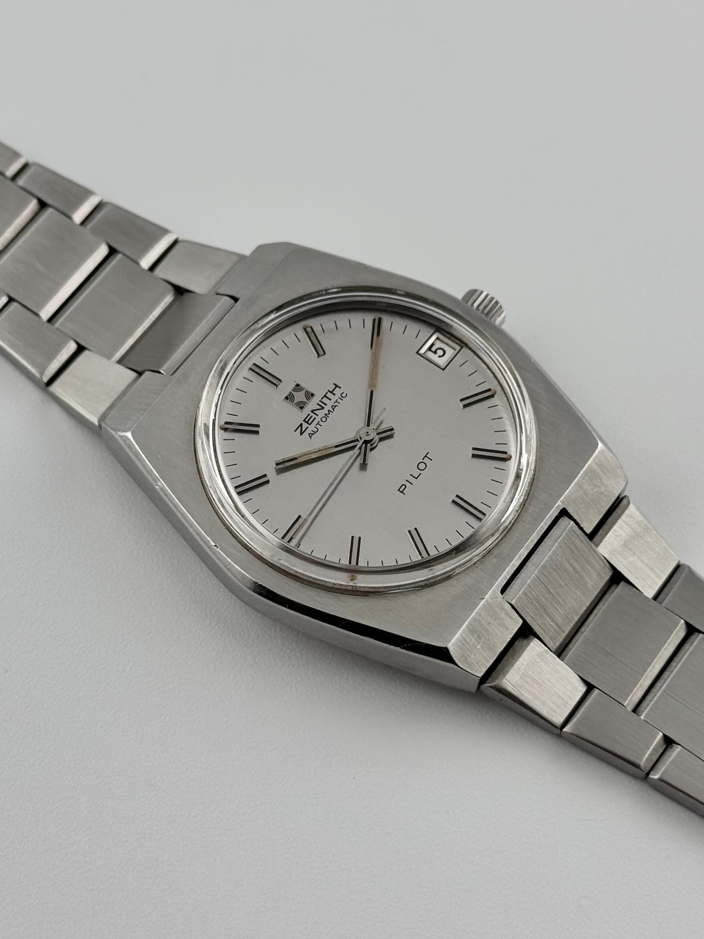 Zenith Pilot Automatic Date - 01-0010-382