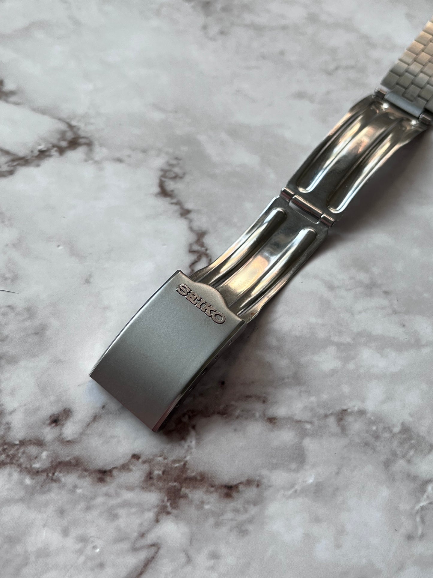 Seiko Type II Quartz JDM 0903-8110