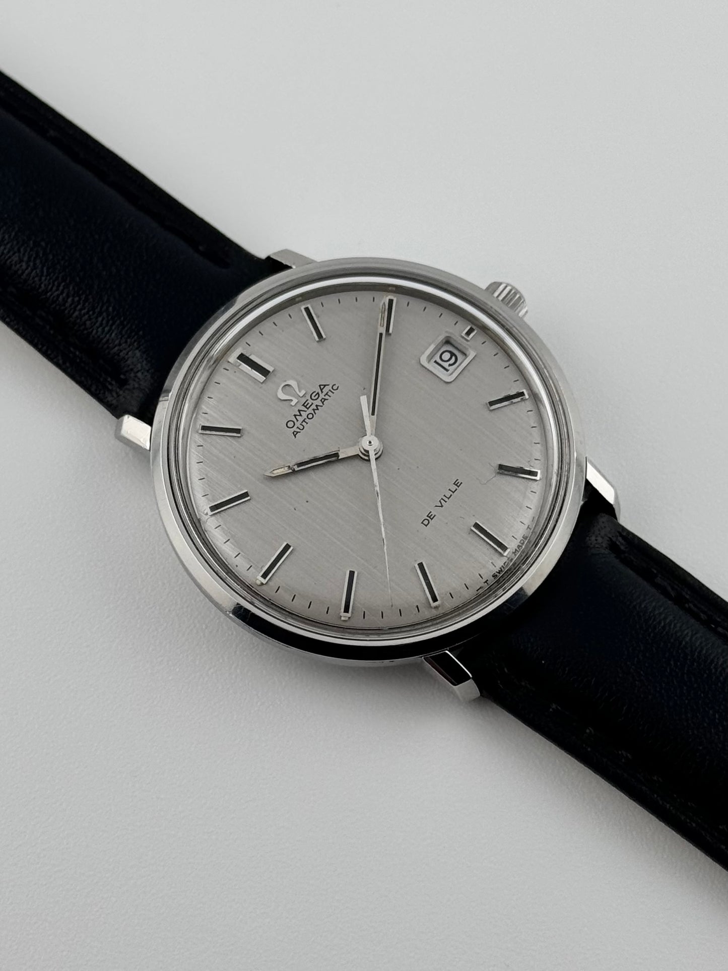 Omega De Ville Automatic Date 166.033