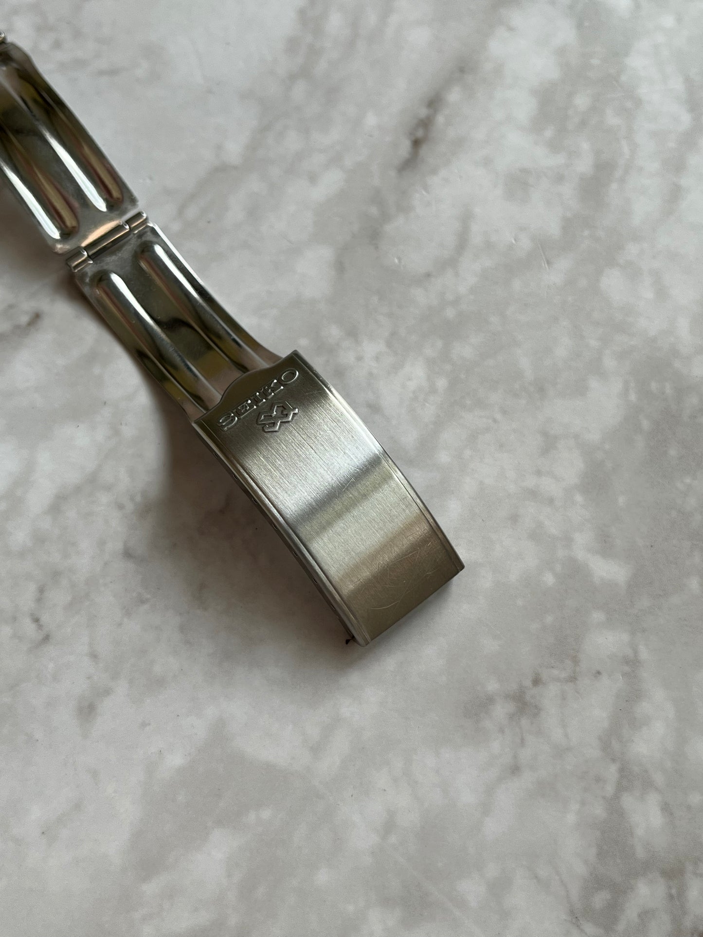 Seiko SQ Quartz 8222-7000