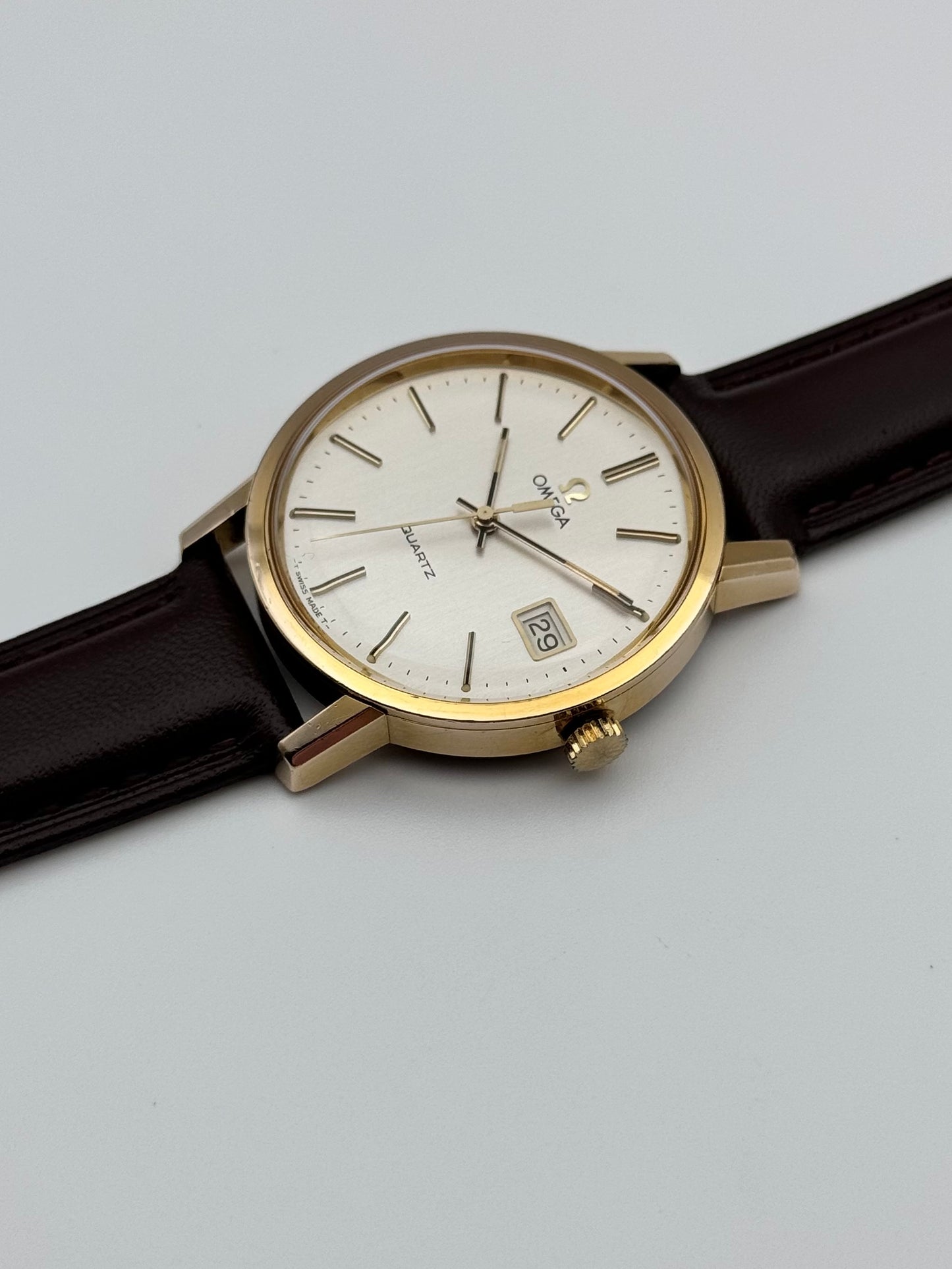 Omega Quartz Date 196.0160