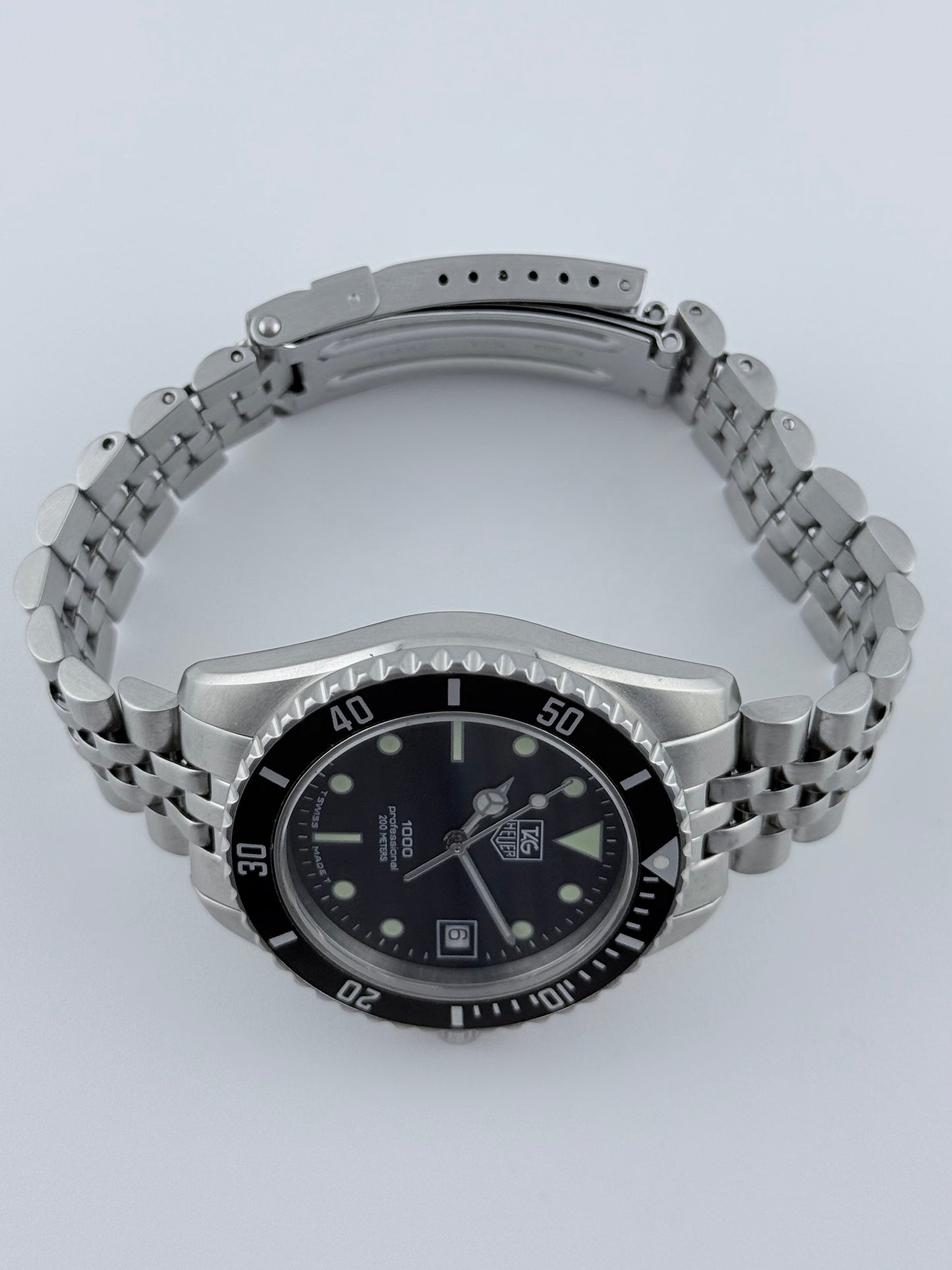 Tag Heuer Professional 1000 Quartz Date 200m 980.013B