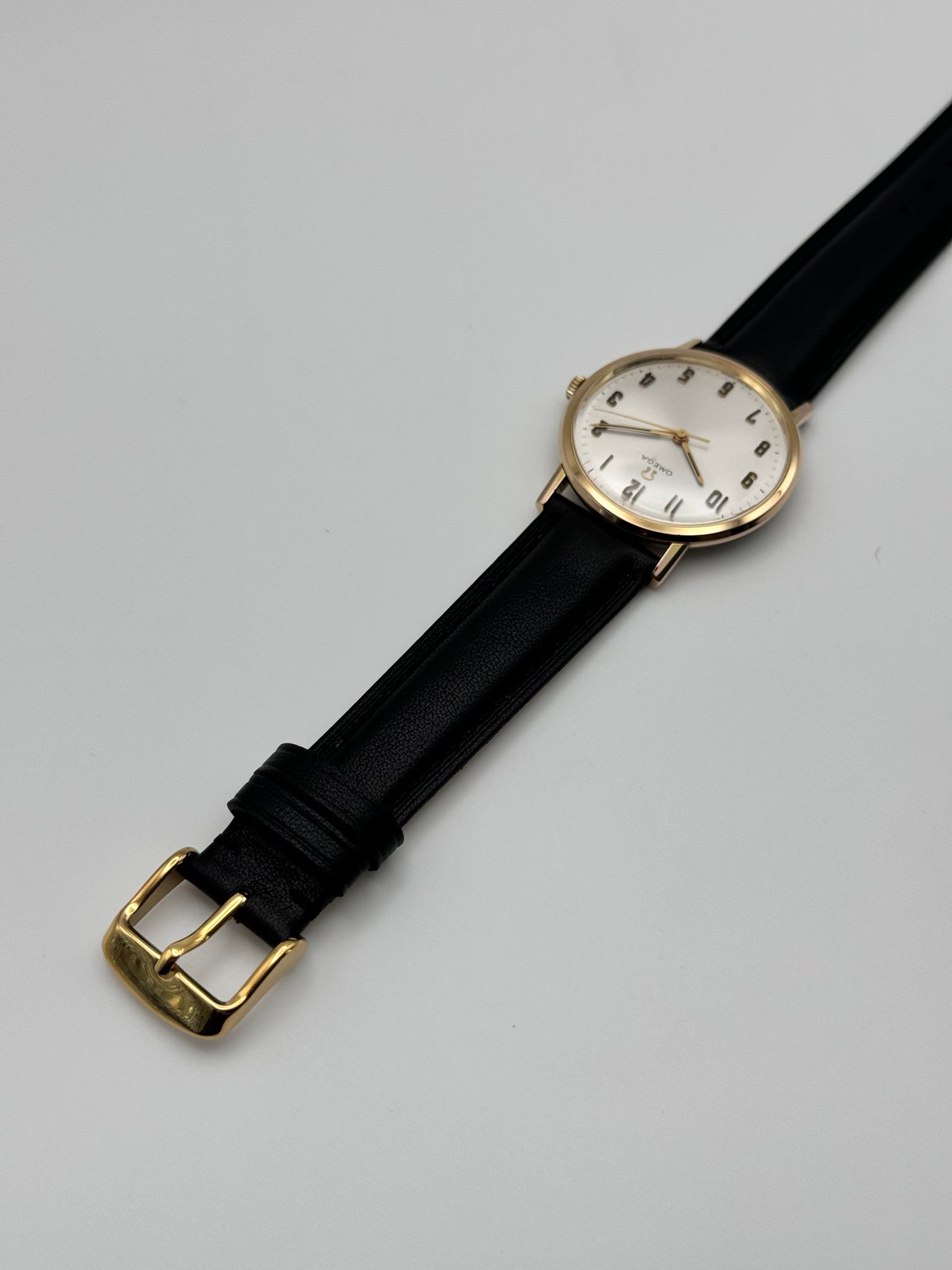 Omega Geneve Manual Wind 131.019 - Rare Arabic Dial