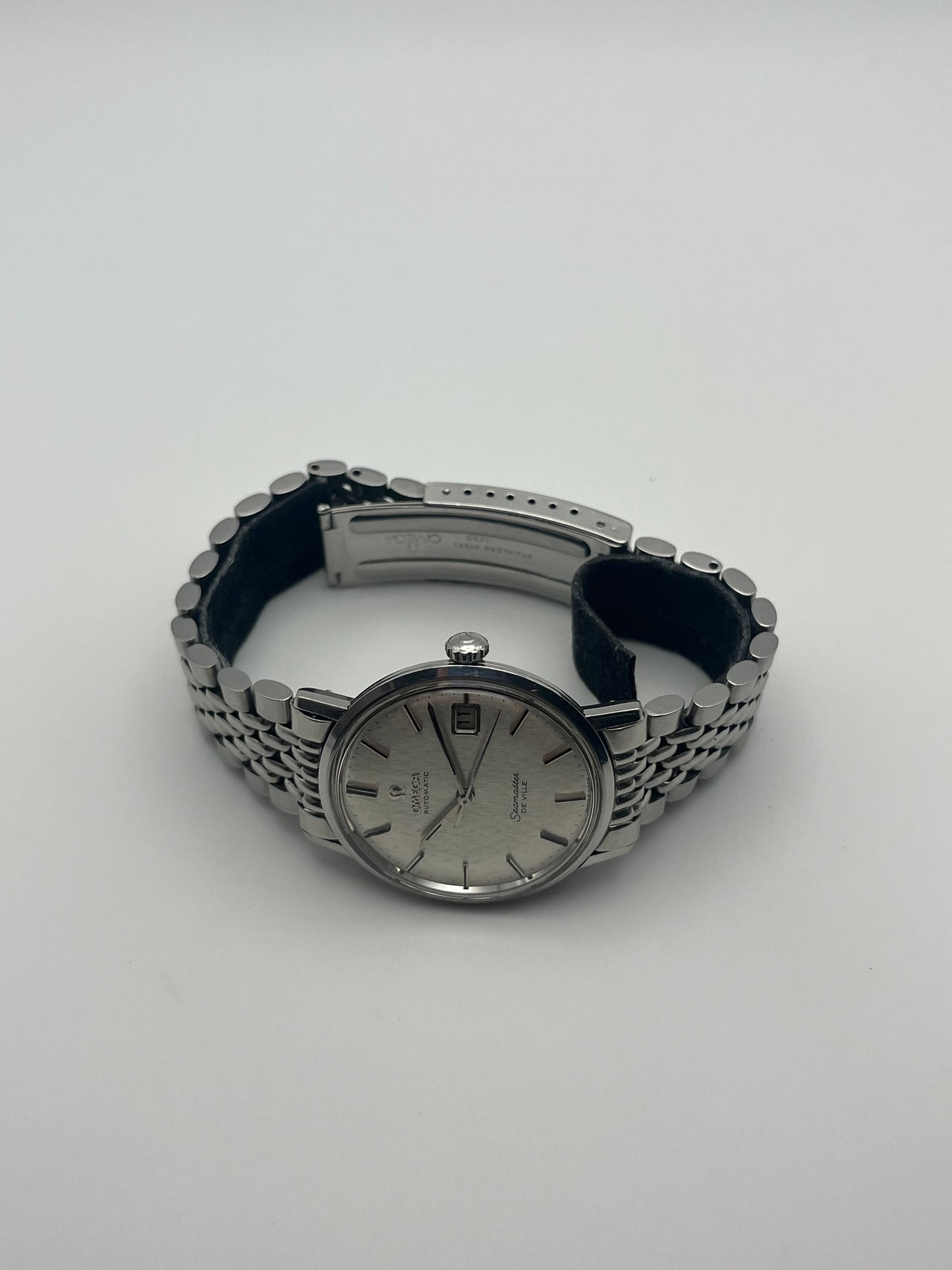 Omega Seamaster DeVille Automatic Fish Scale Dial - Original Beads of Rice Bracelet - 166.020