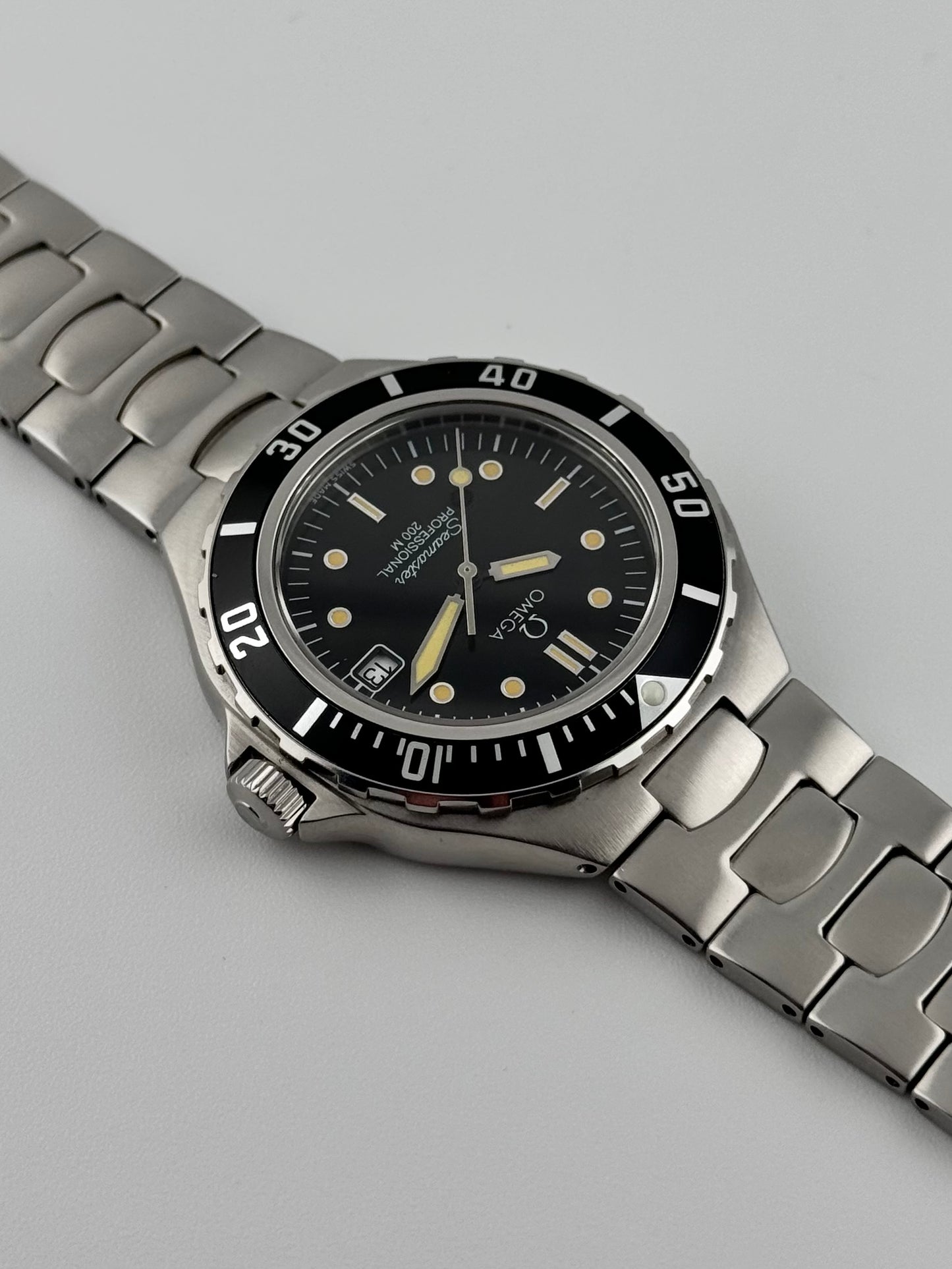 Omega Seamaster 200 Quartz Pre Bond - 396.1061