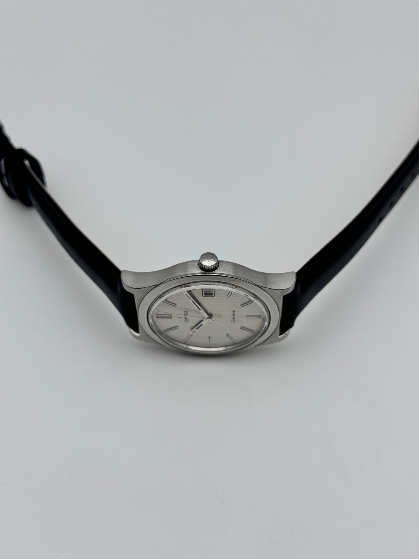 Omega Geneve Manual Wind Date - 136.0102