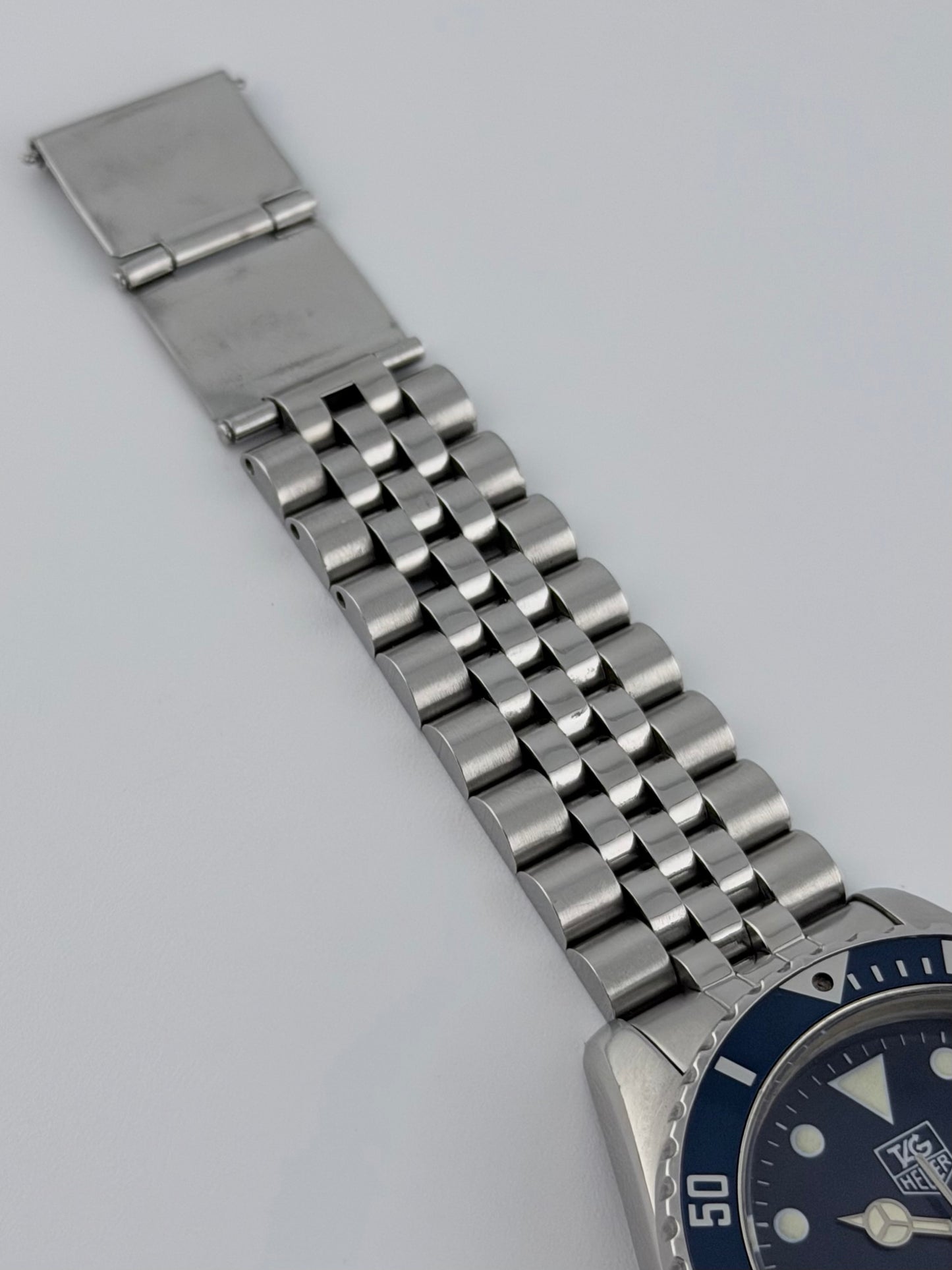 Tag Heuer Professional 1000 Quartz Date 200m 980.613N - Blue Dial