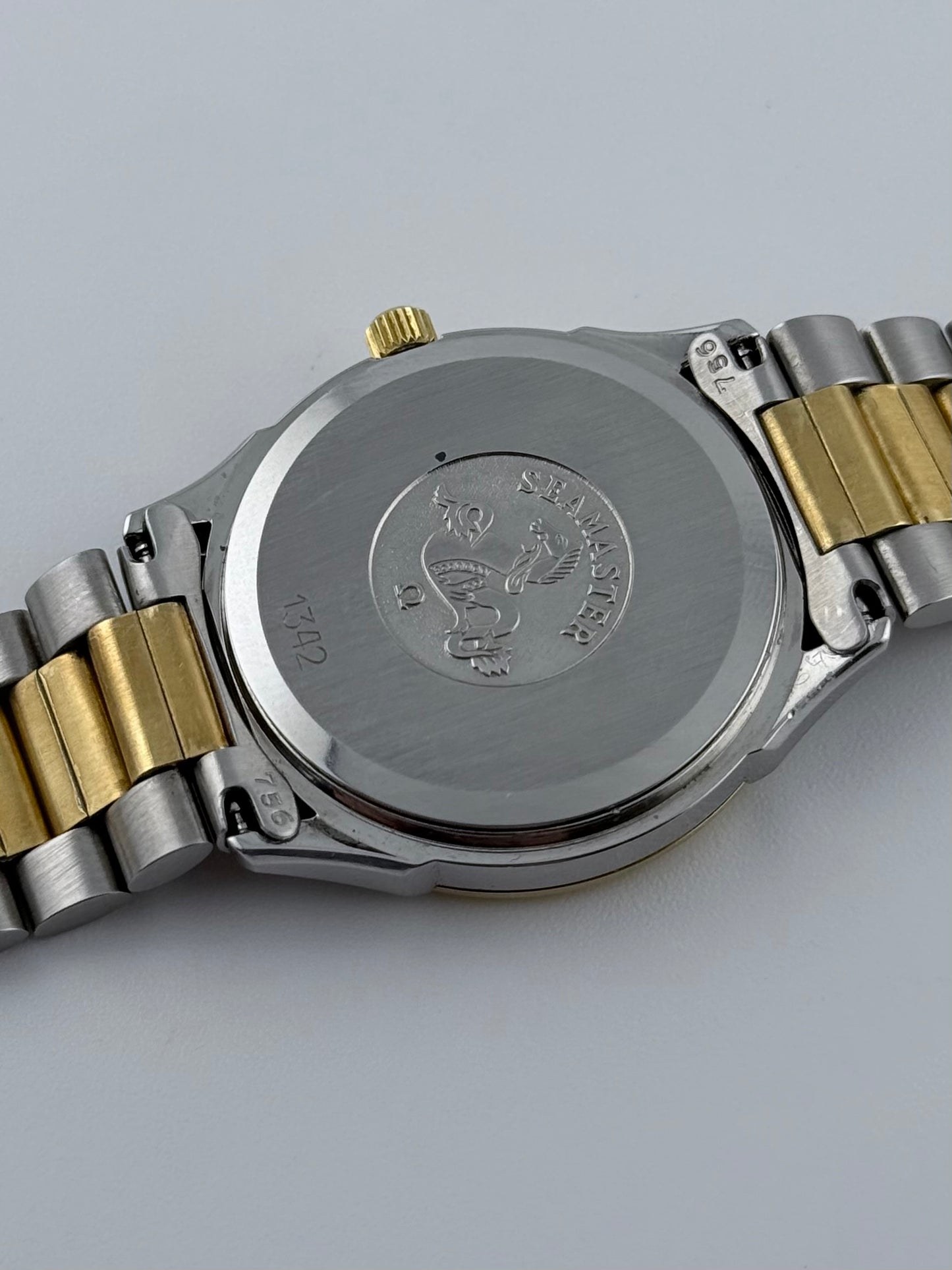 Omega Seamaster Quartz Date - 196.0189 - Rare Pie-Pan Dial