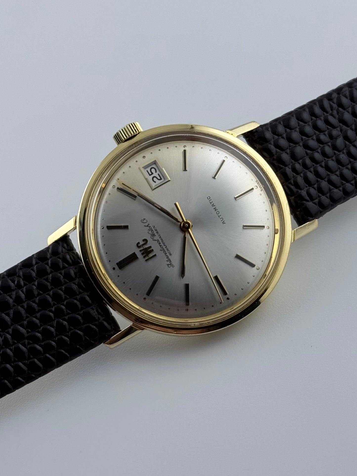 IWC Shaffhausen Automatic Date - 1818 - 18ct Gold- “Fish Crown” - OG Box