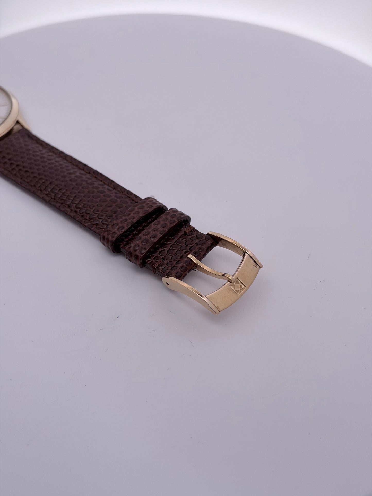 Zenith Quartz Date - 33.2760.226 - Solid 9ct Gold - Original Strap & Buckle