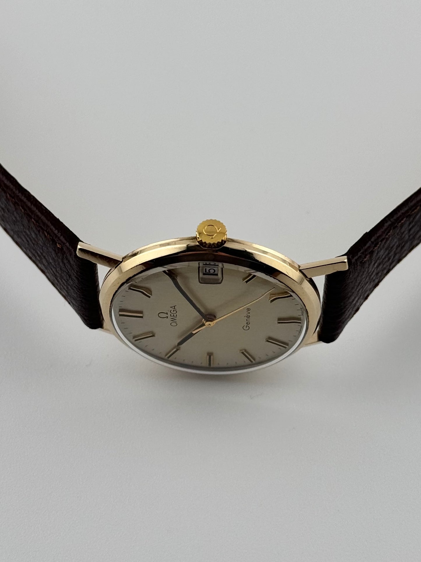 Omega Geneve Manual Wind 9ct Gold 132.5017