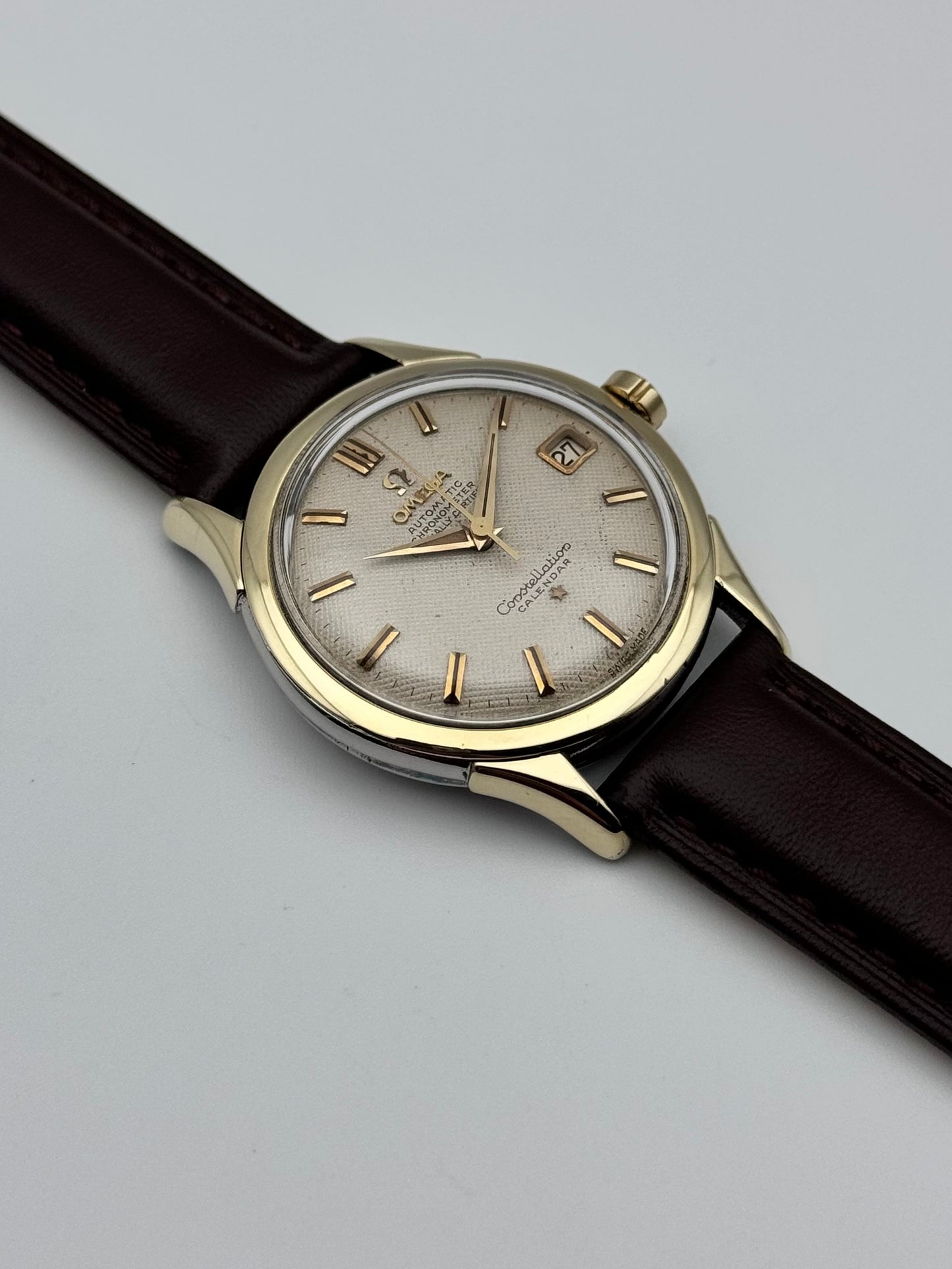 Omega Constellation Calendar Chronometer Automatic - Ultra Rare Honeycomb Dial - 2852-2 SC