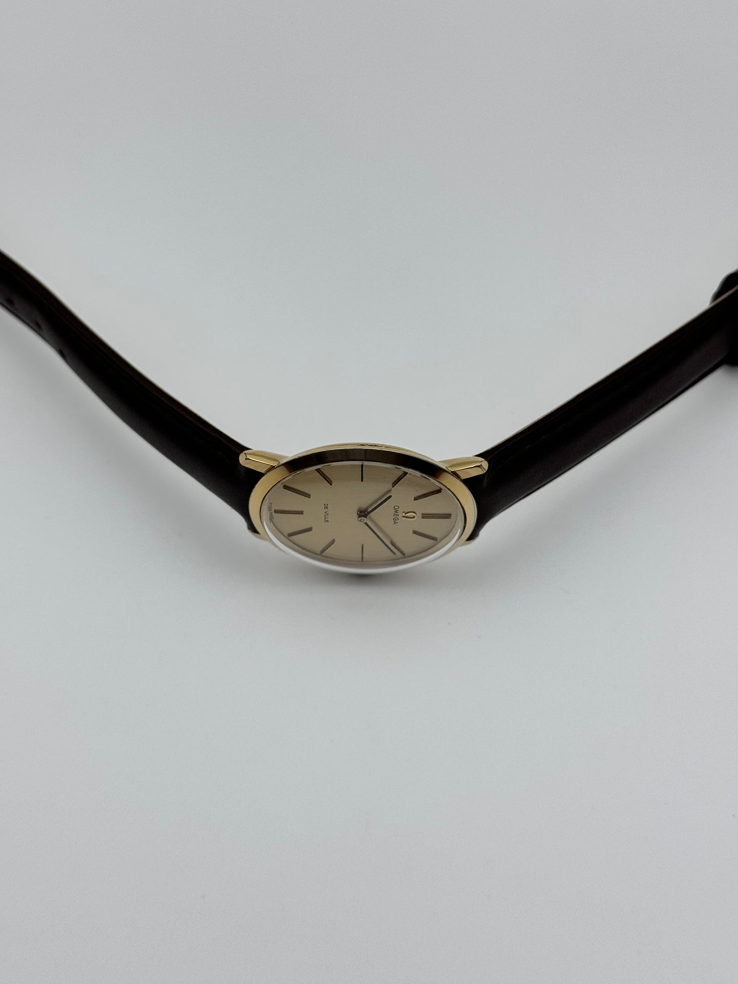 Omega De Ville Manual Wind - 111.077