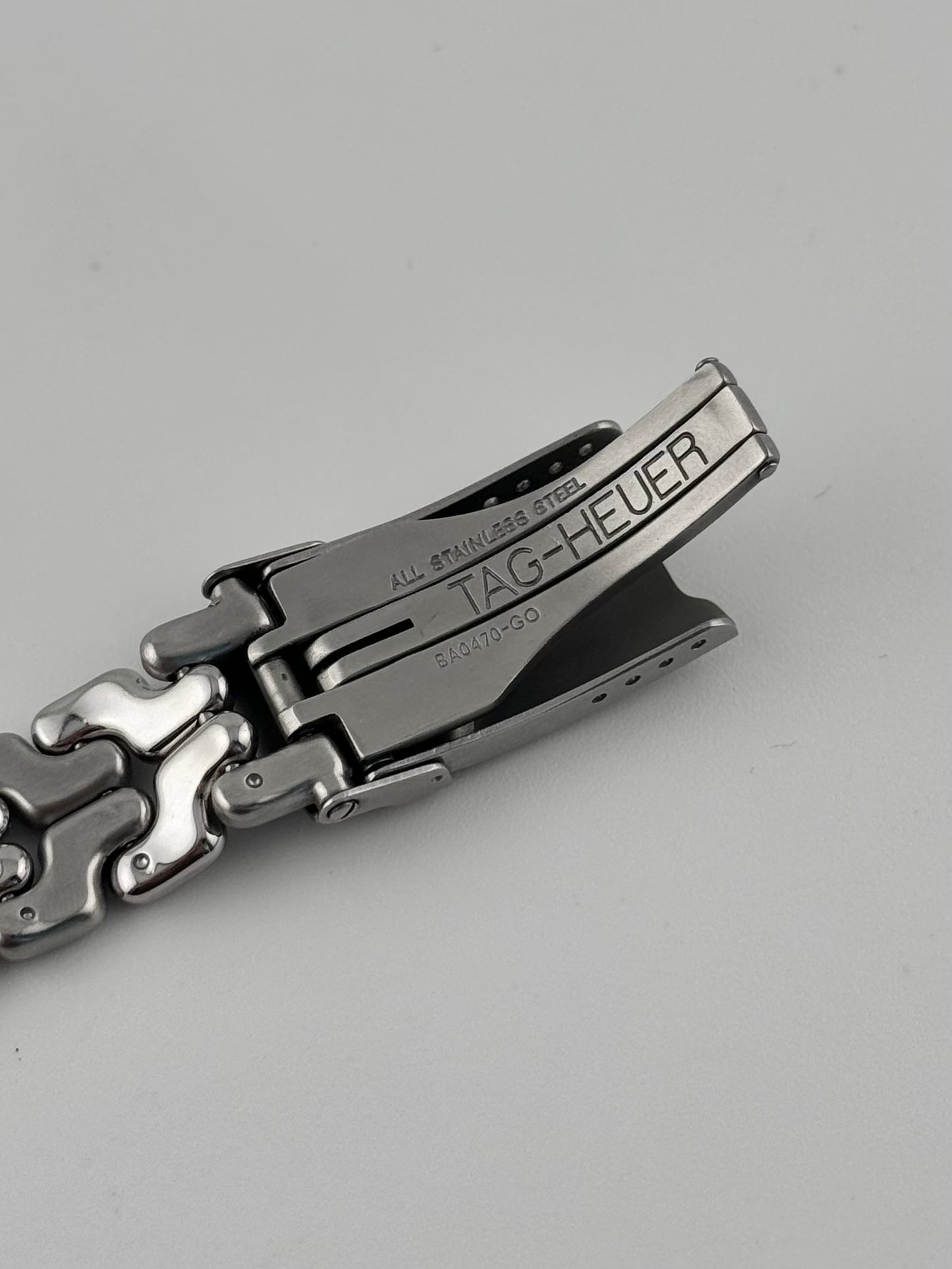 Tag Heuer Professional 200 Quartz Date - WG1312