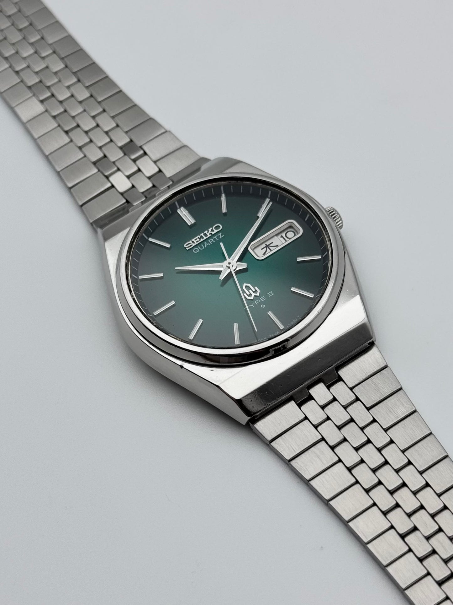 Seiko Type II Quartz JDM - Rare Green Dial - 7546-700B