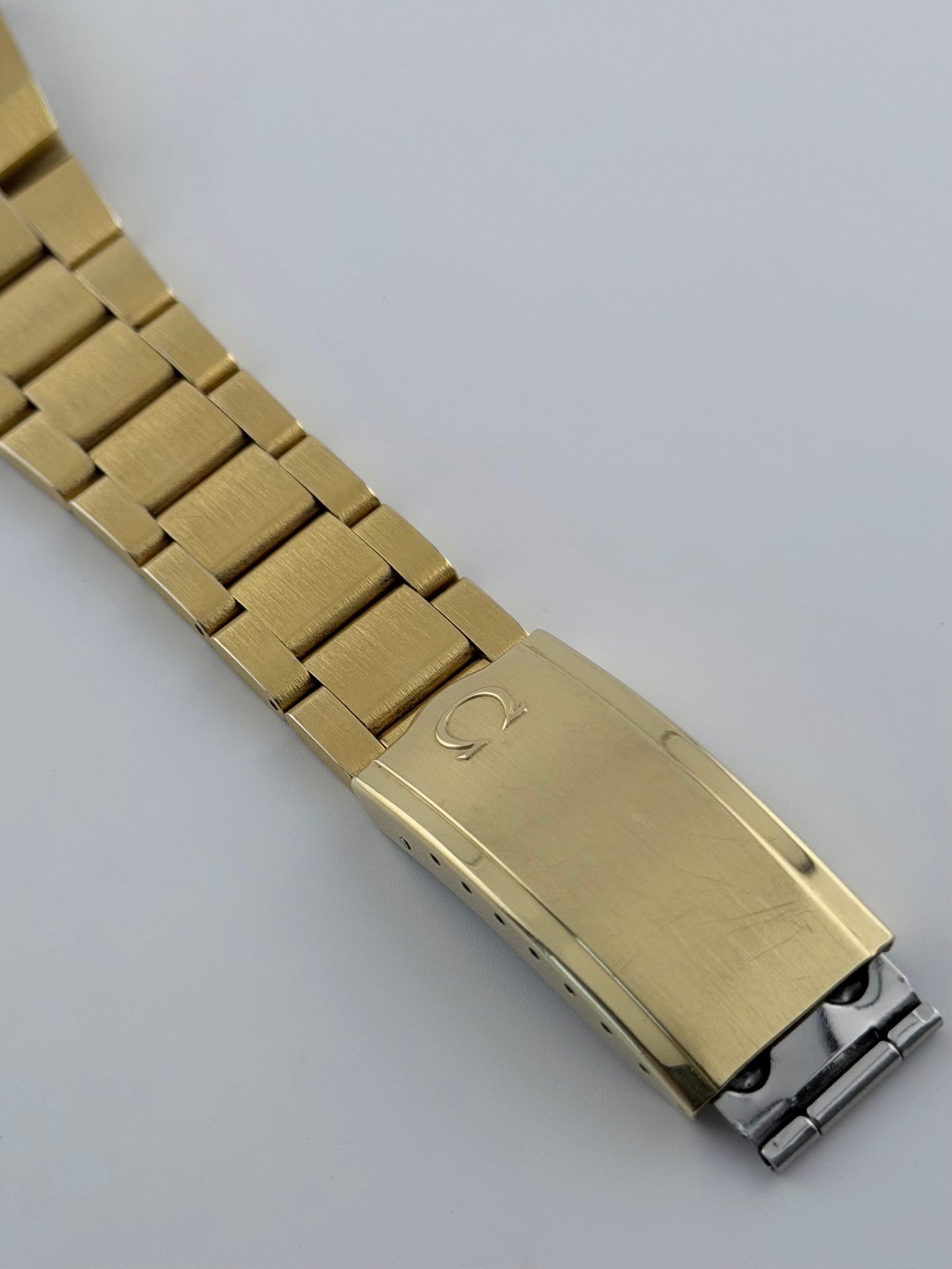 Omega Geneve Day-Date 166.0125 - Near Mint Condition!