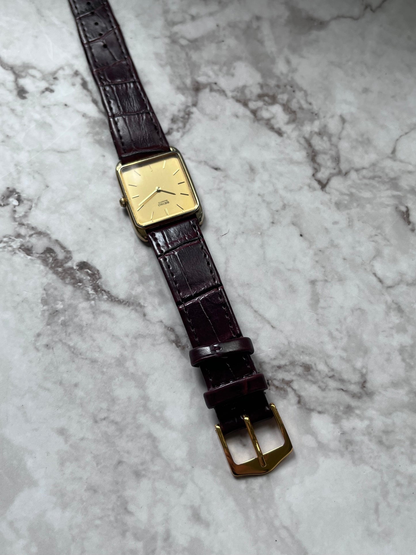 Seiko Tank Quartz 6530-5200