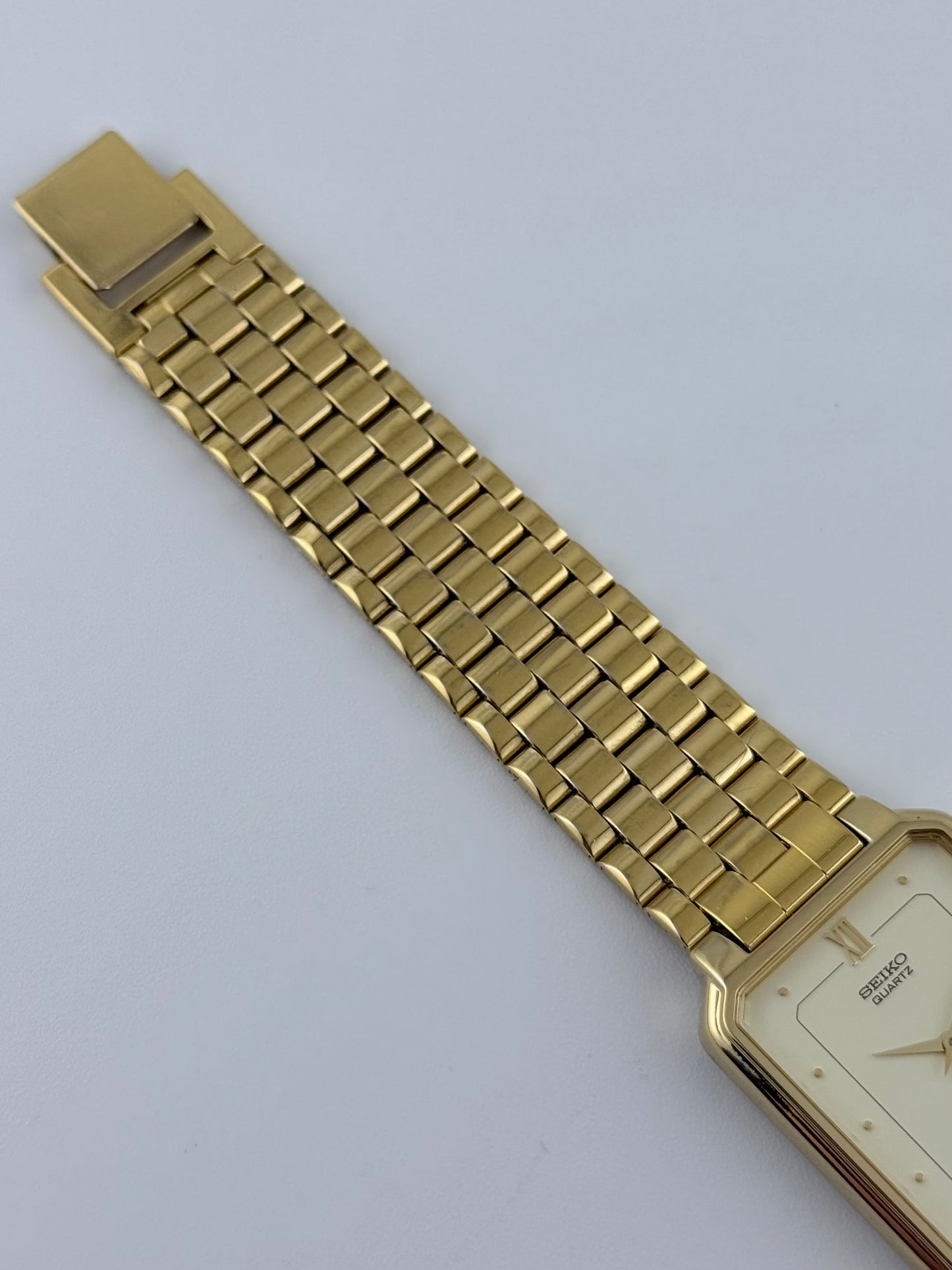 Seiko Tank Quartz 5Y39-5860 Date - Box & Papers