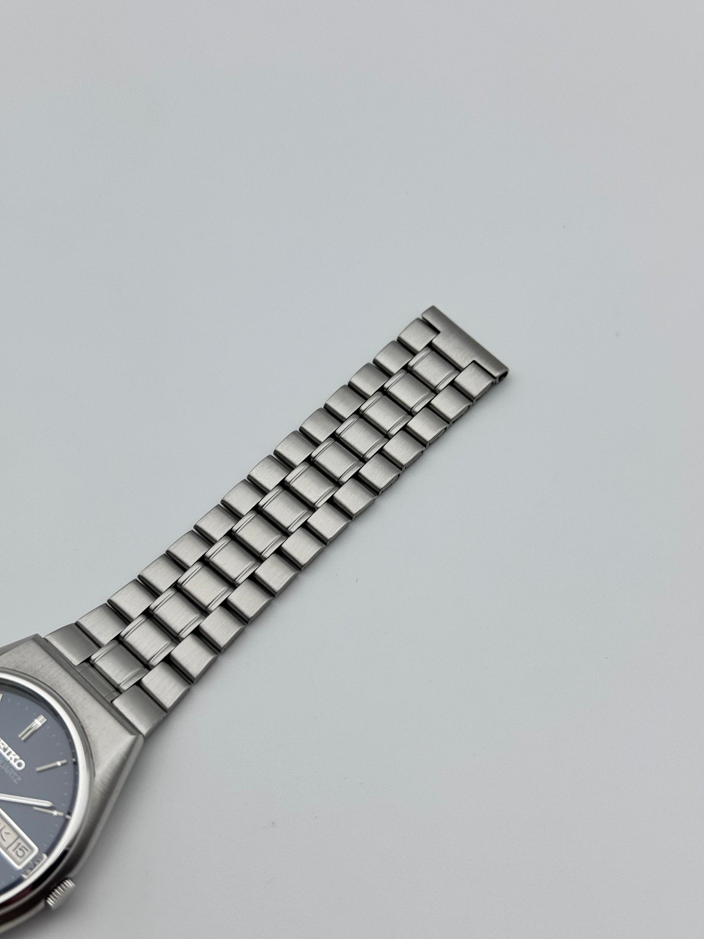 Seiko Lord Quartz JDM Japanese Day-Date 7143-7030