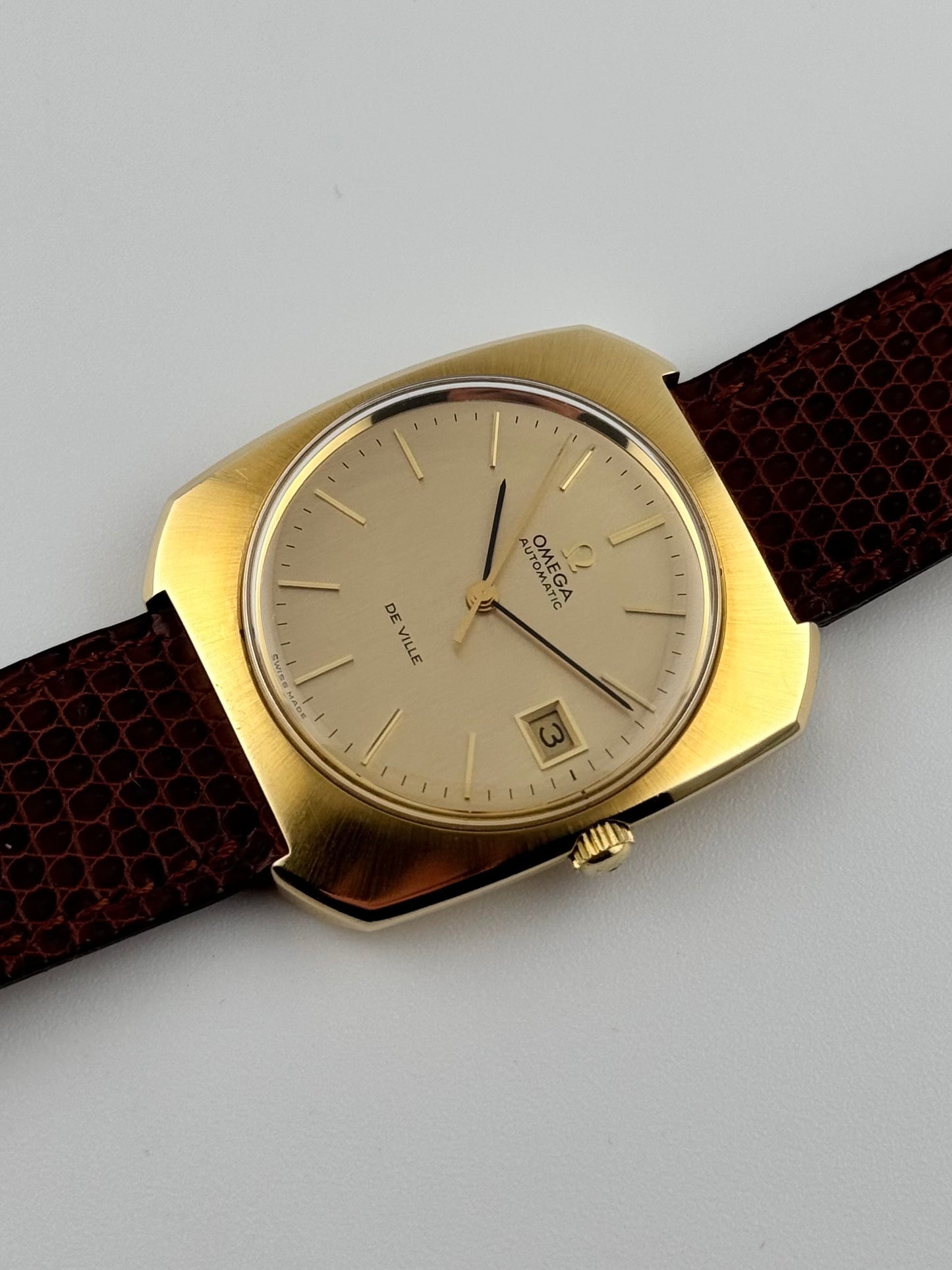Omega De Ville Automatic Date Rare Jumbo Size - 166.085