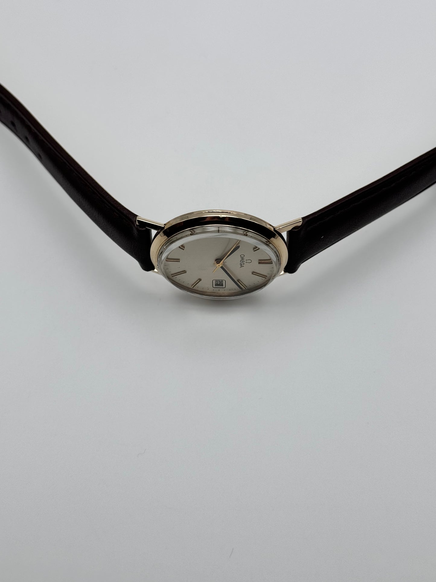 Omega Geneve Manual Wind 9ct Gold 132.5017