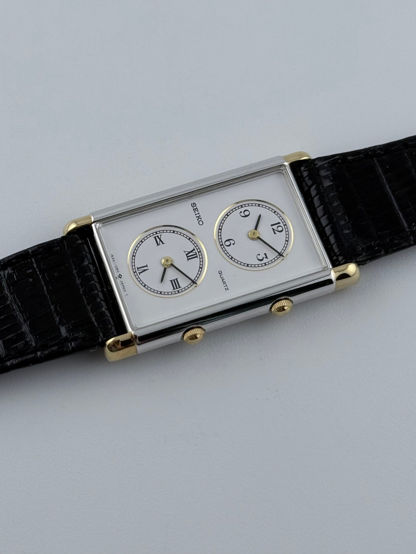 Seiko Quartz Tank Dual Time 1E20-5610