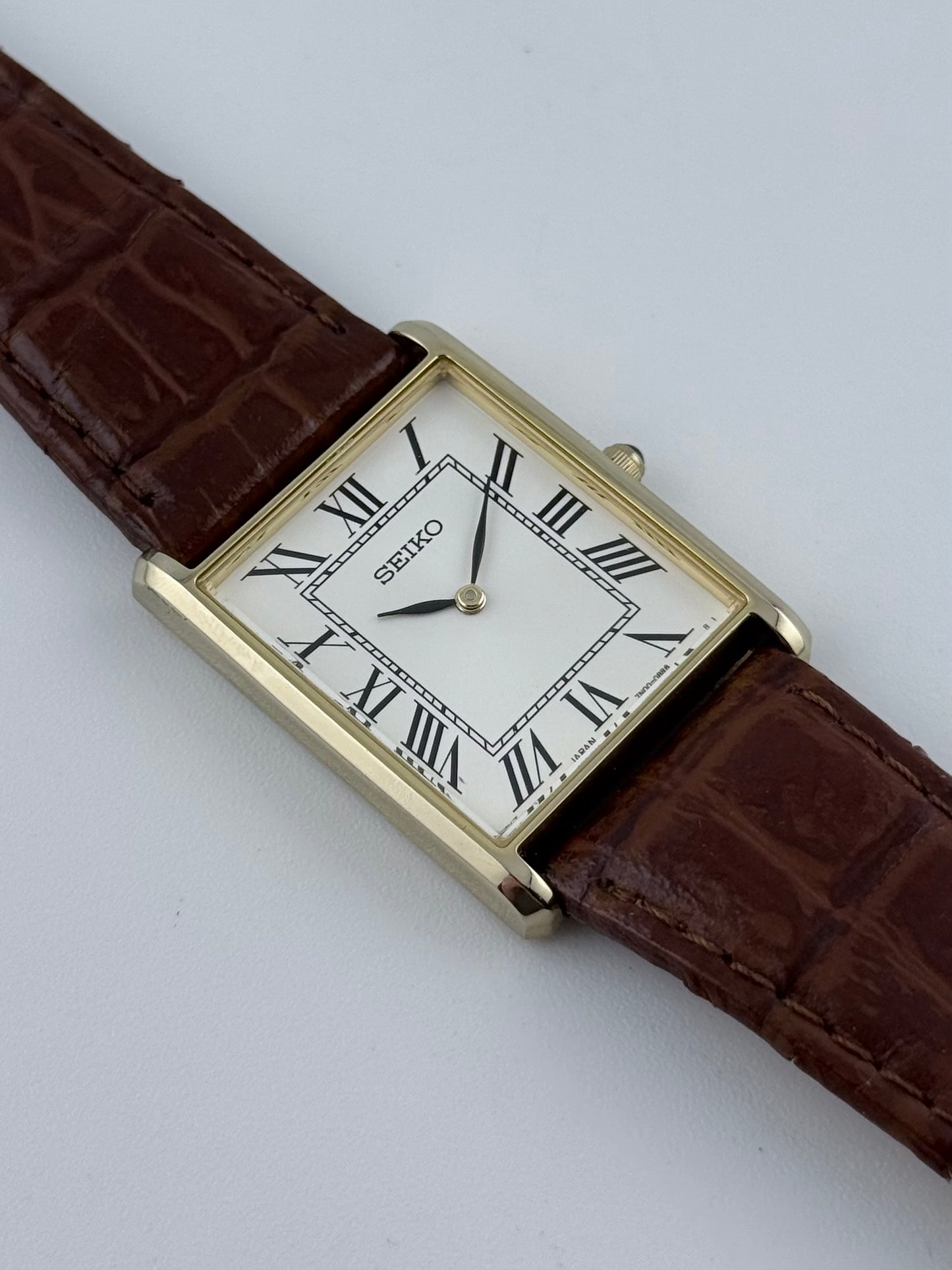 Seiko Tank 7N00-0AZ0 - Sunburst Dial