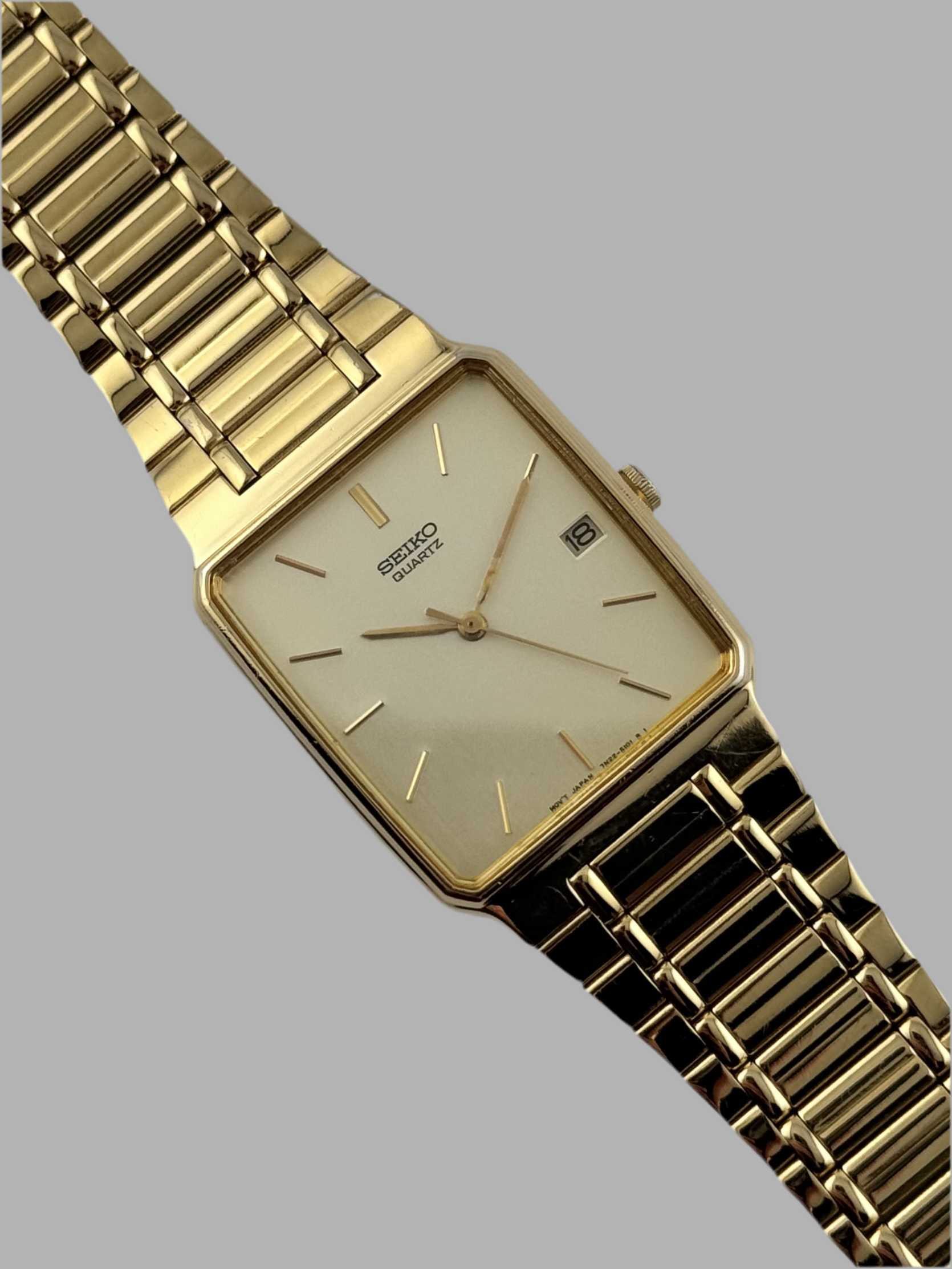 Seiko Tank Quartz Date - 7N22-5061 – The Wrist Watcher Seiko Tank Quartz Date - 7N22-5061 – The Wrist Watcher