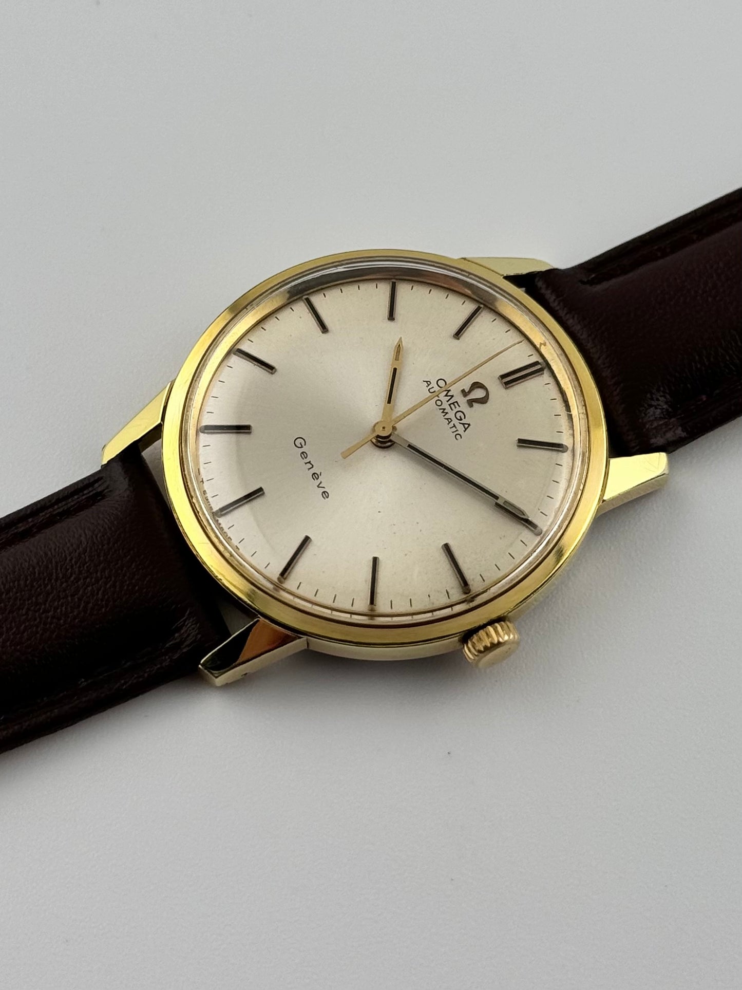 Omega Geneve Automatic 165.037 - Sunburst Dial