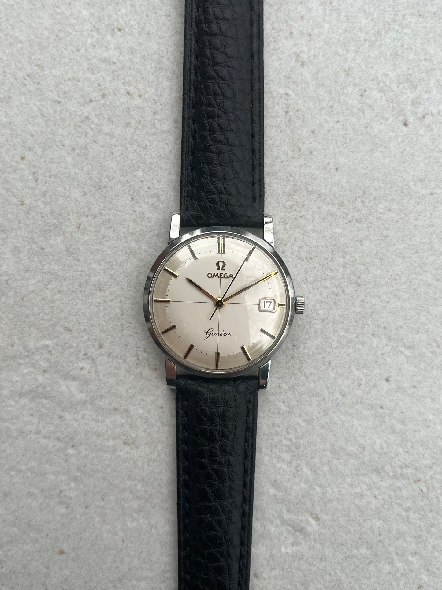 Omega Geneve Manual Wind Cross Hair Date Rare
