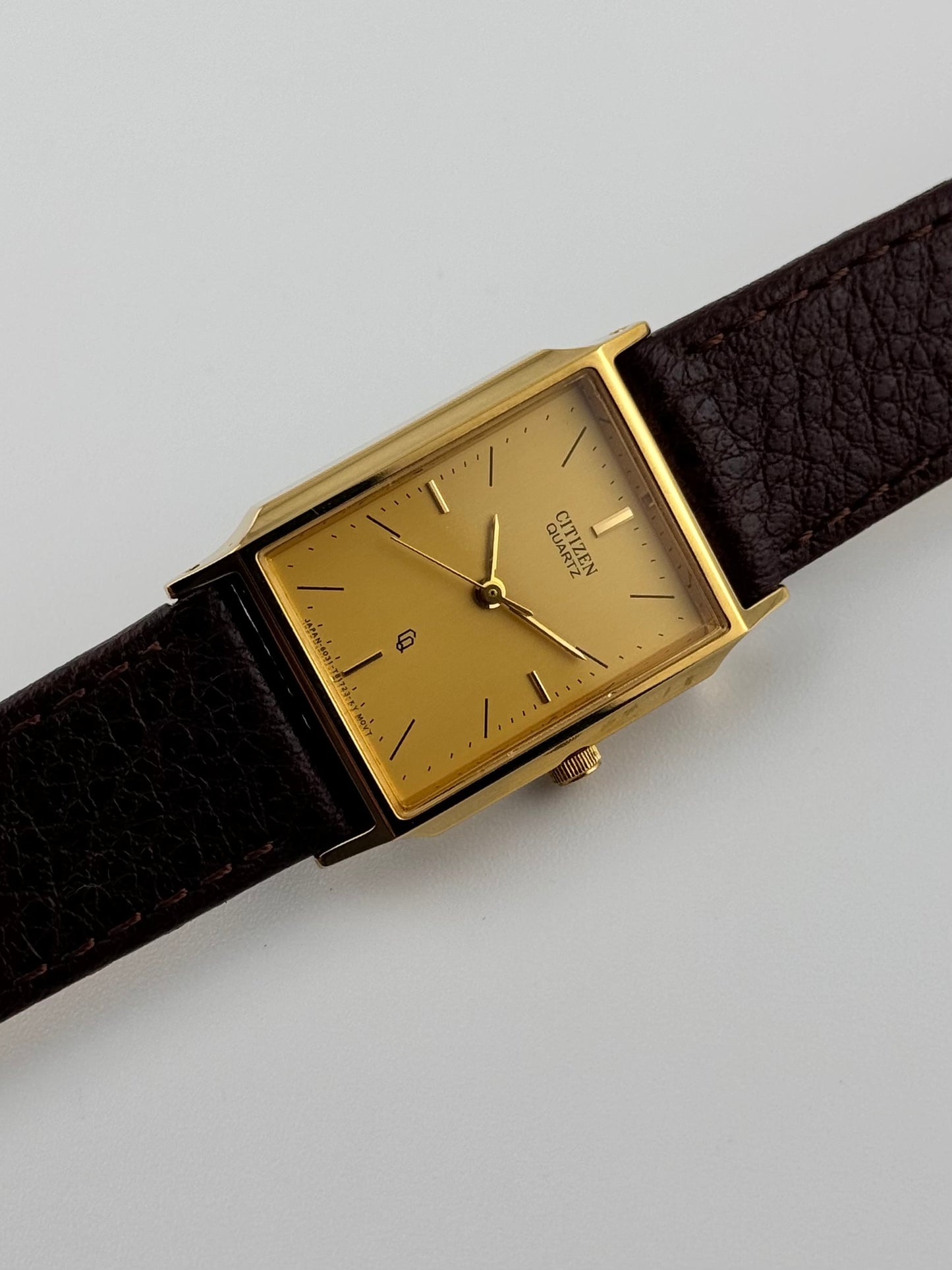 Citizen Tank Quartz - 6031-T20930