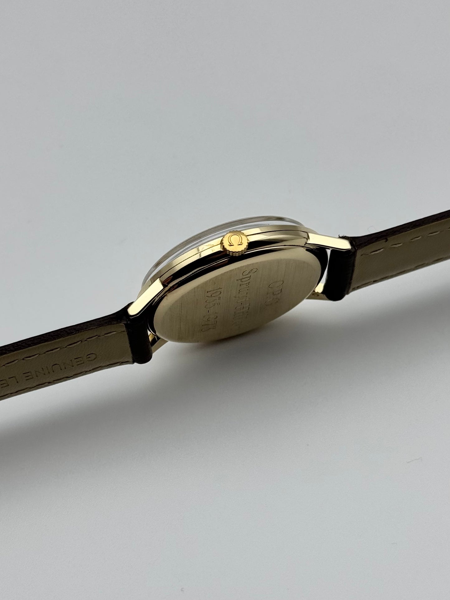 Omega Automatic 14ct Solid Gold - 131.041 - Box and Papers