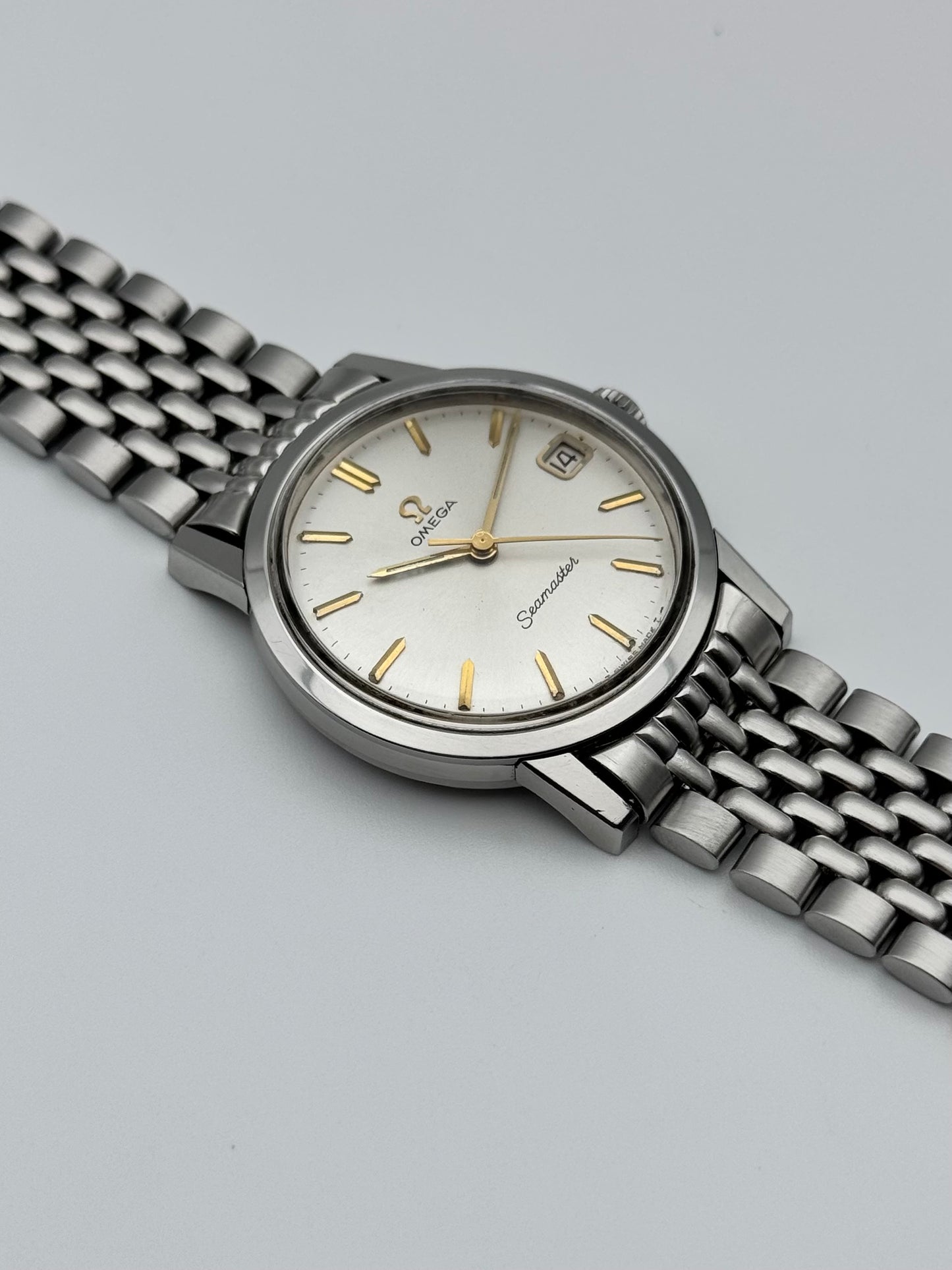 Omega Seamaster Manual Wind 136.005 - Beads of Rice bracelet