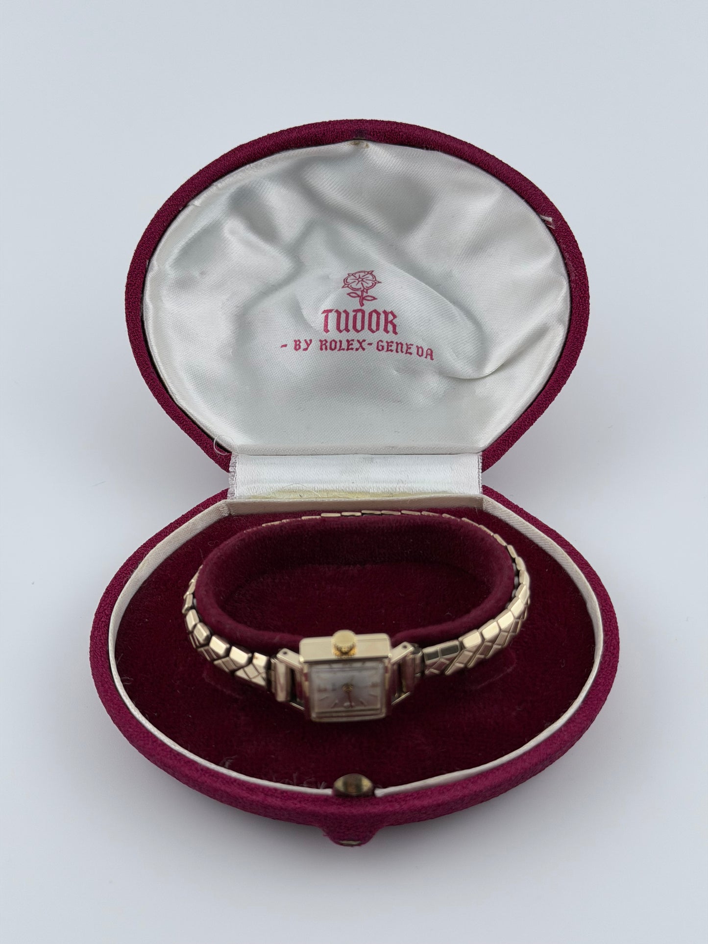 Tudor/Rolex 9ct Manual Wind 1938 - Ladies - RARE - original Box