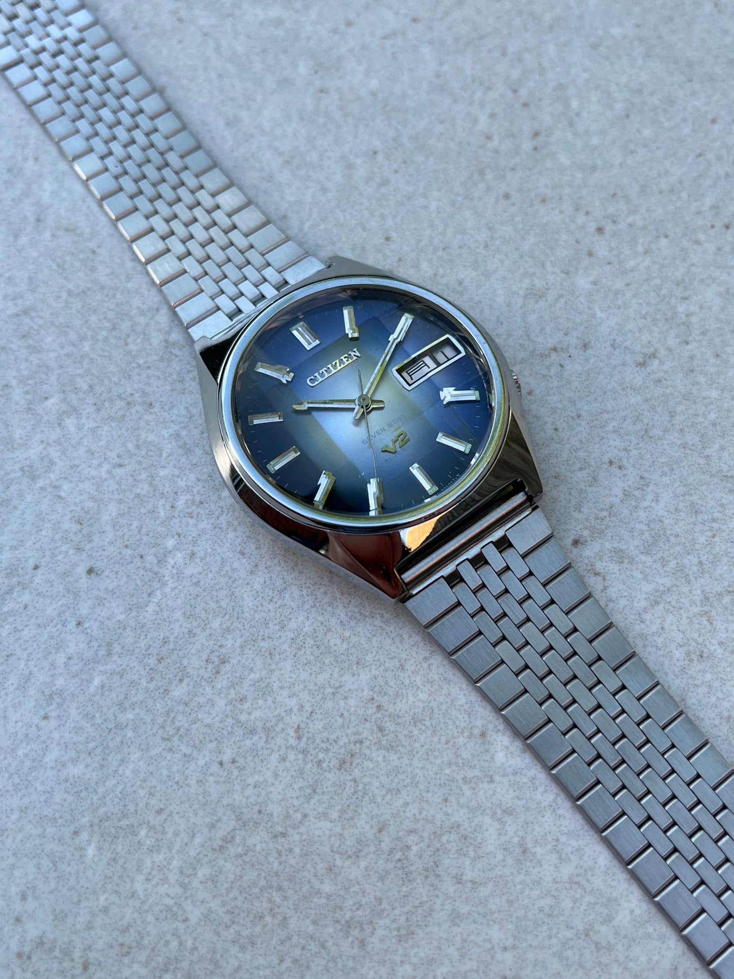 Citizen Seven Star V2 Faceted Crystal