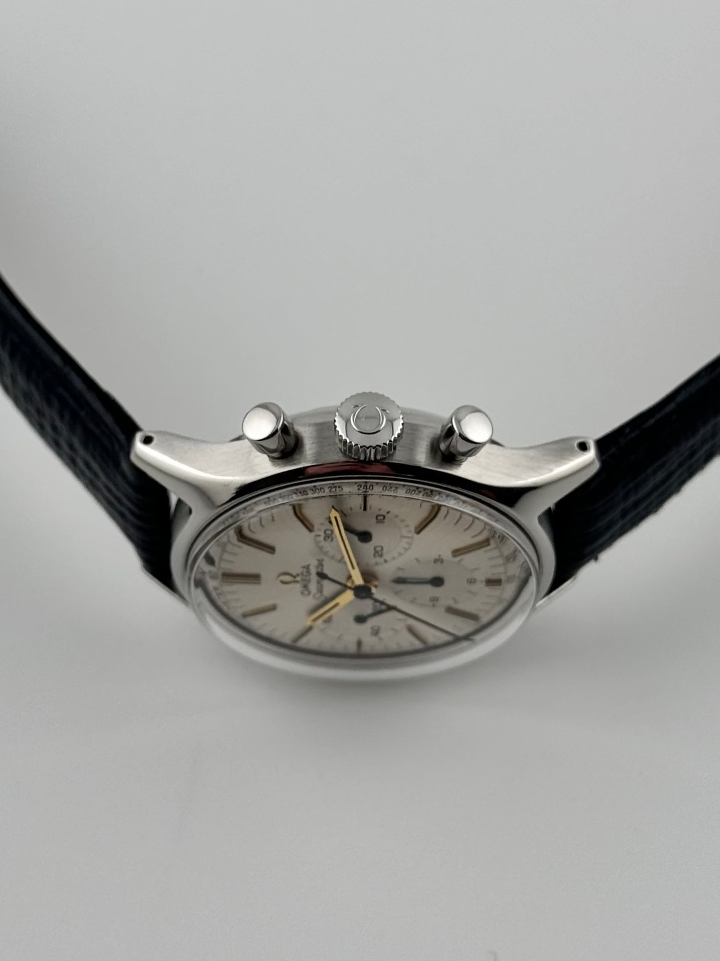 Omega Seamaster Chronograph - Extraordinarily Rare - Museum Grade - Mint Condition - Ref: 2451