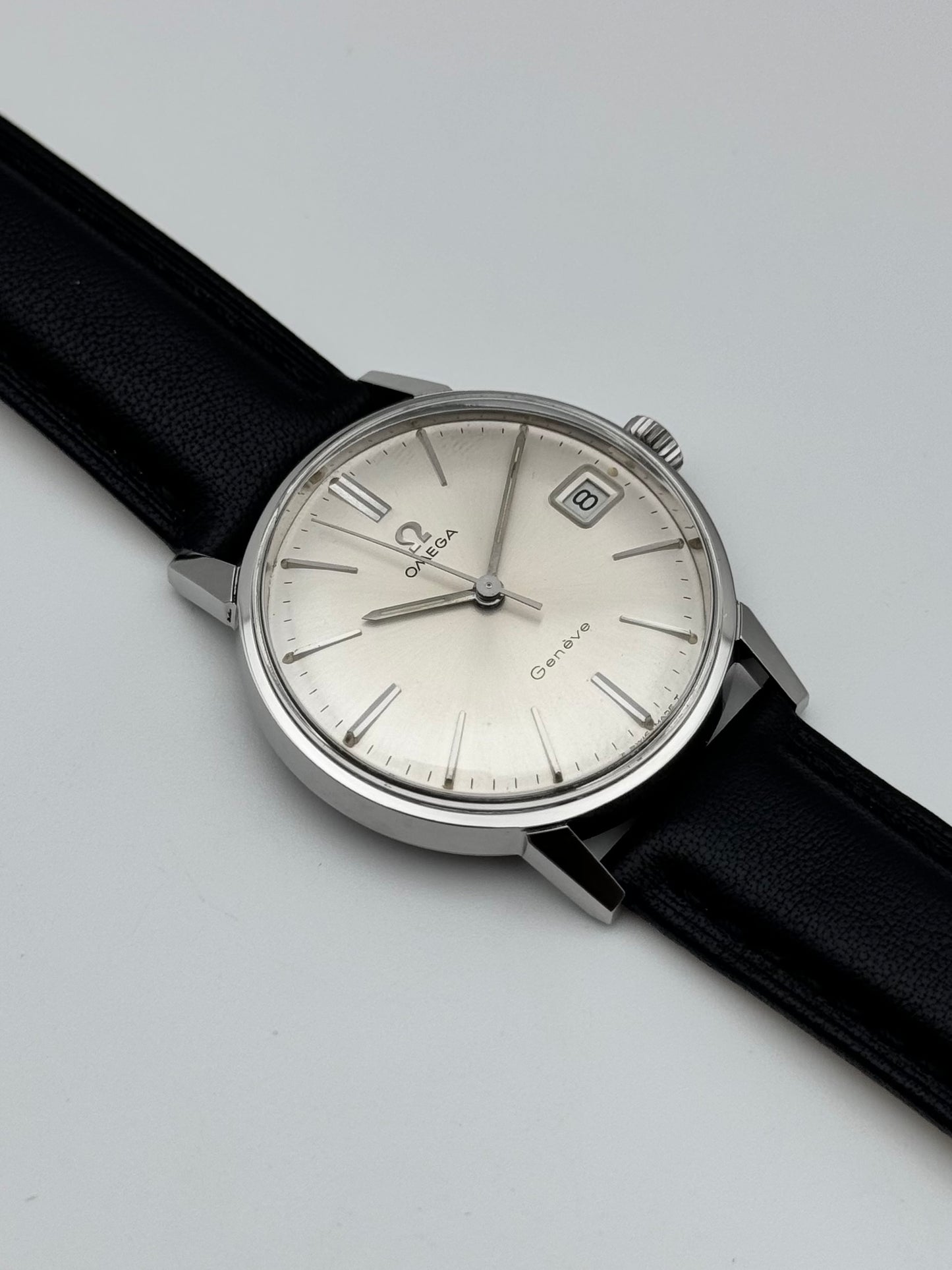 Omega Seamaster Geneve Date Manual Wind 136.011