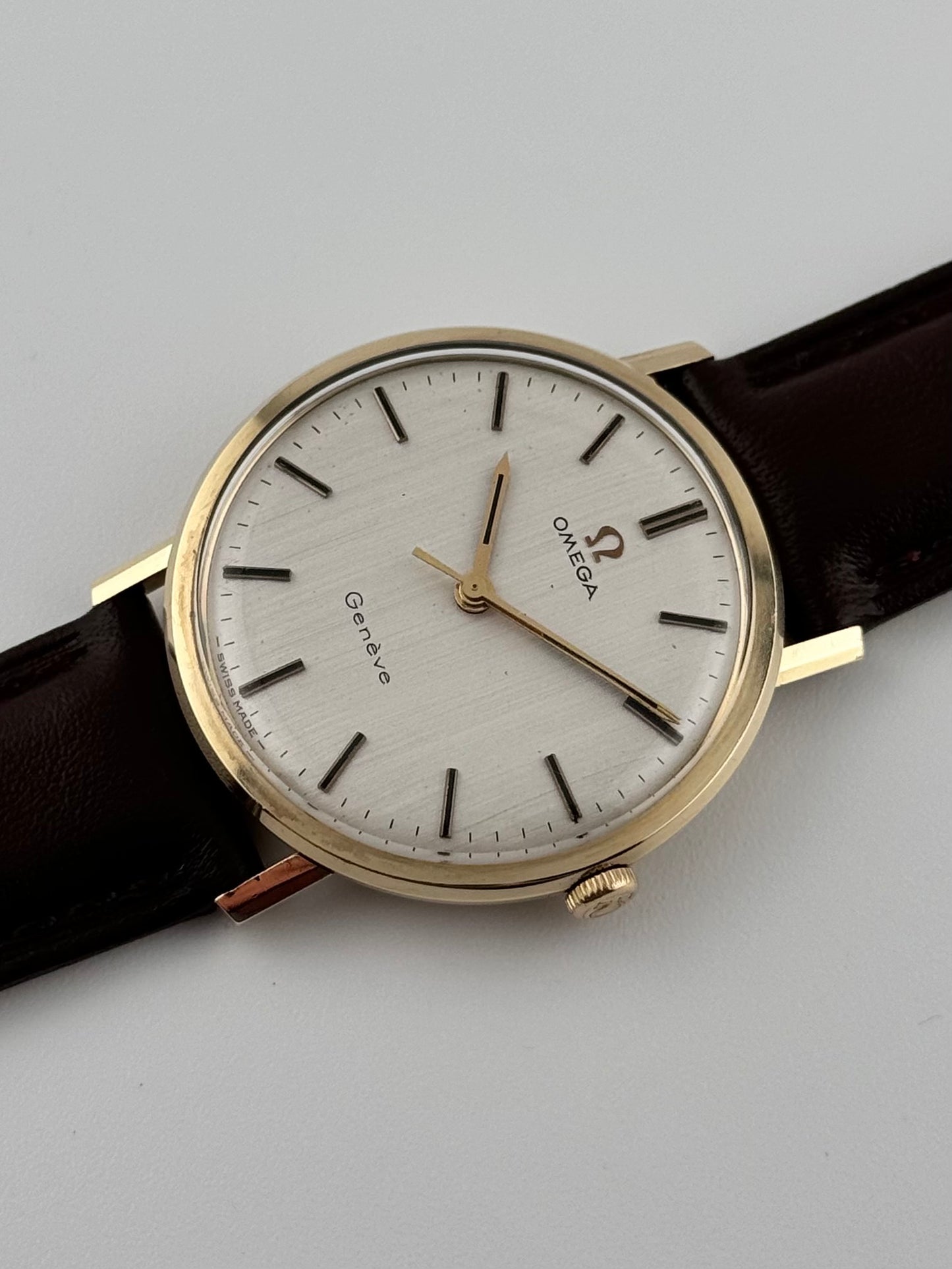 Omega Geneve Manual Wind 9ct Gold - 131.5412