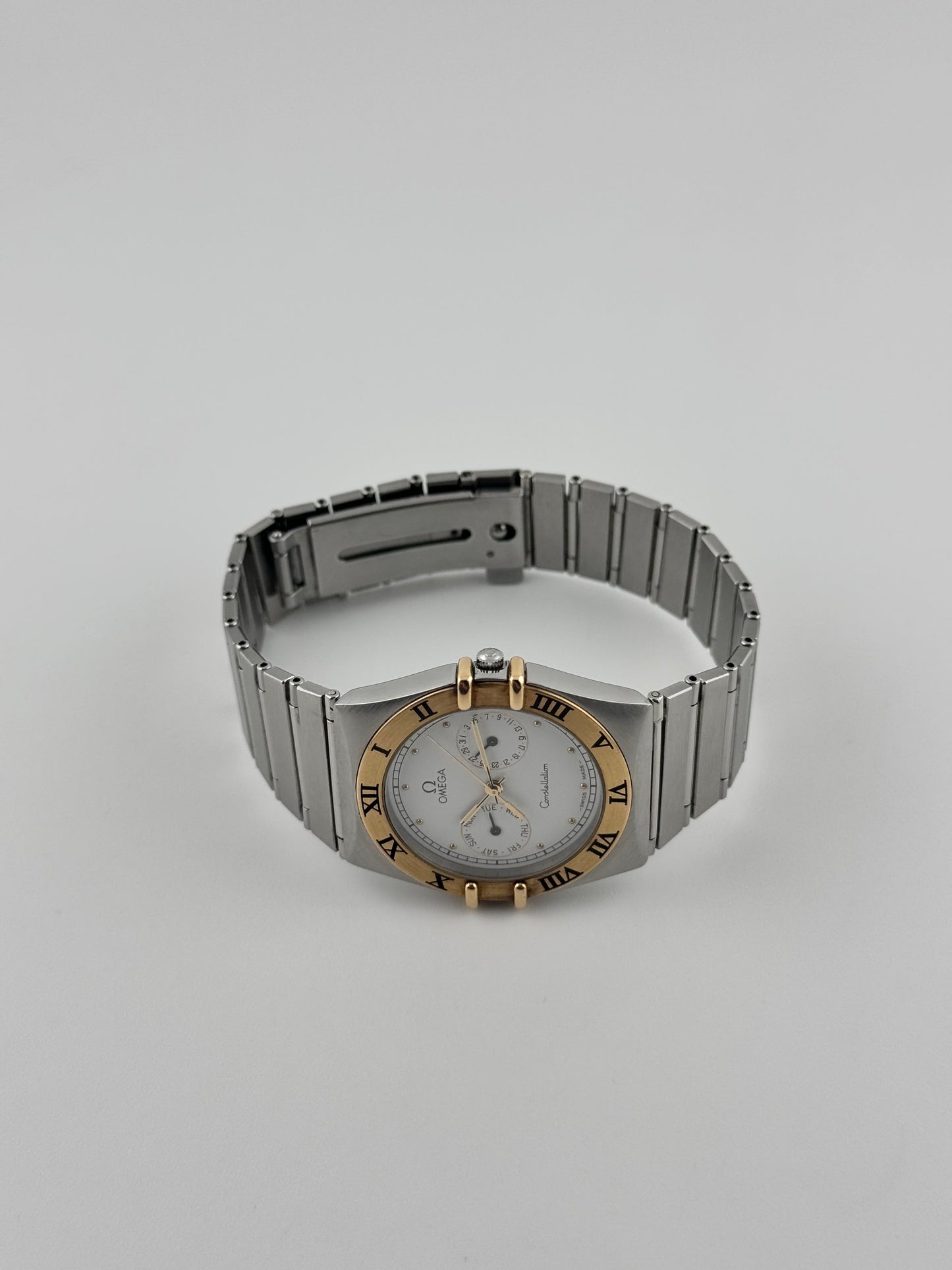 Omega Constellation Quartz Day Date 396.1070.1