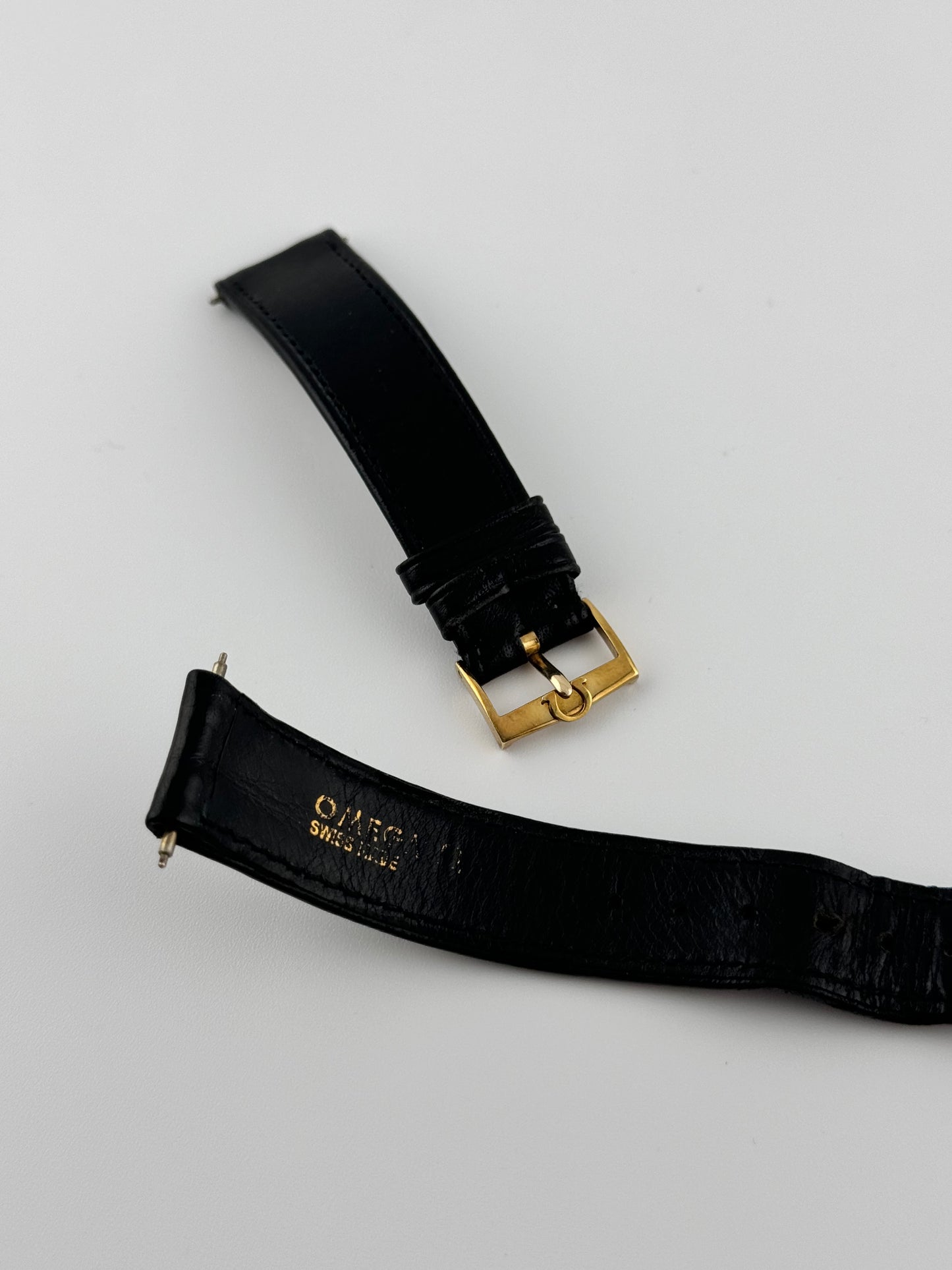 Omega Manual Wind 9ct Gold - 131.5412 - FULL SET!