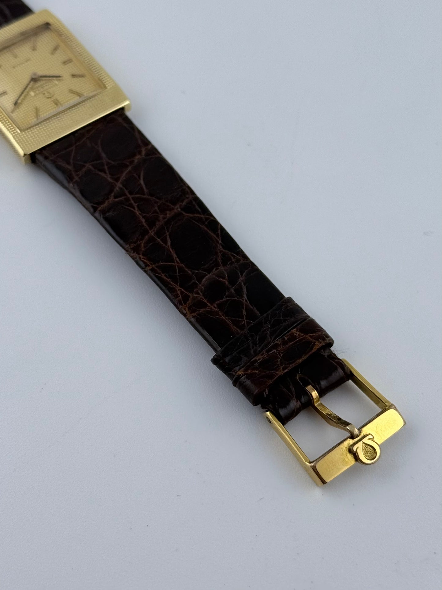 Omega De Ville Tank Manual Wind 111.081 - 18ct Gold - with Rare Box