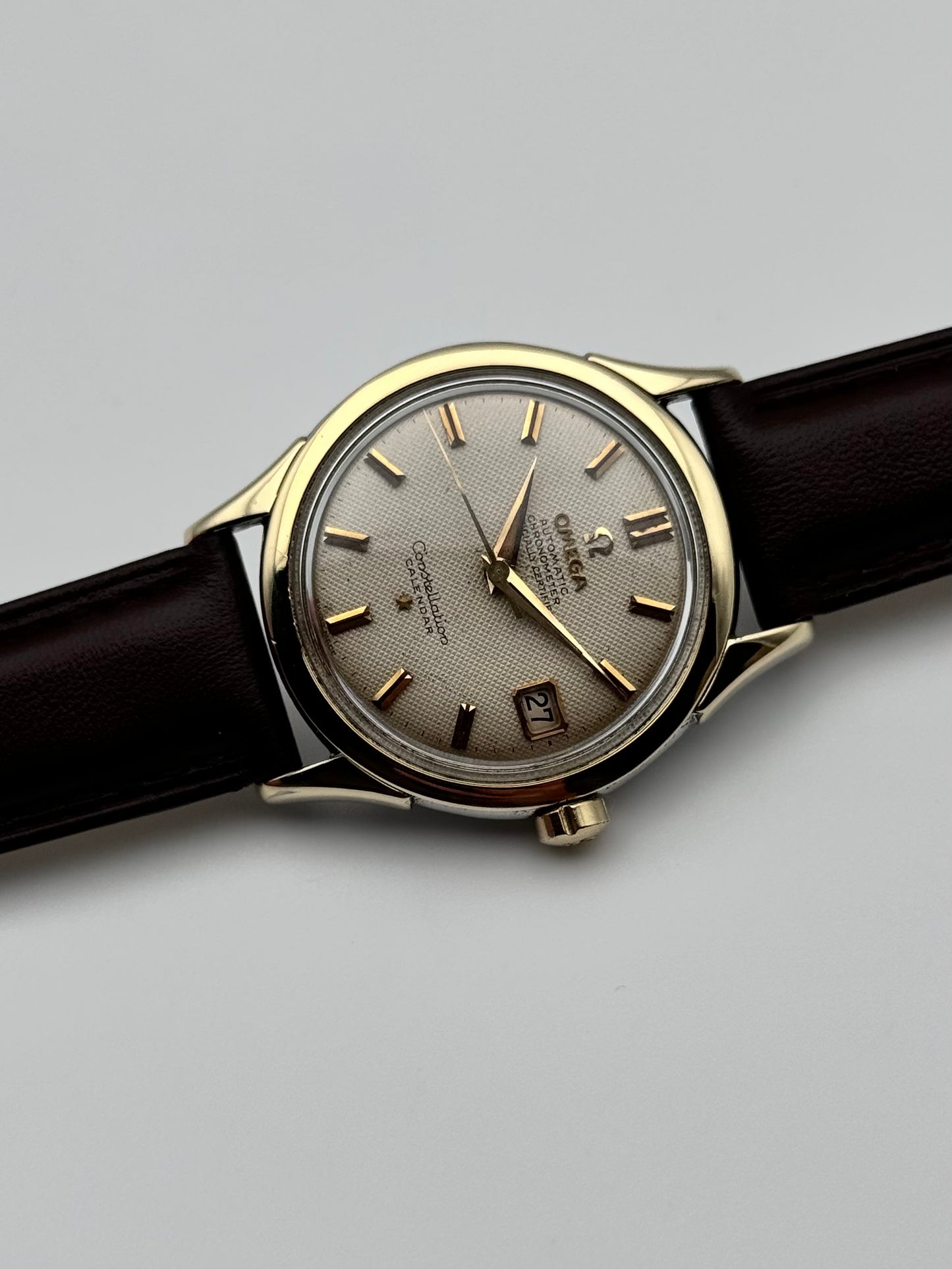 Omega Constellation Calendar Chronometer Automatic - Ultra Rare Honeycomb Dial - 2852-2 SC