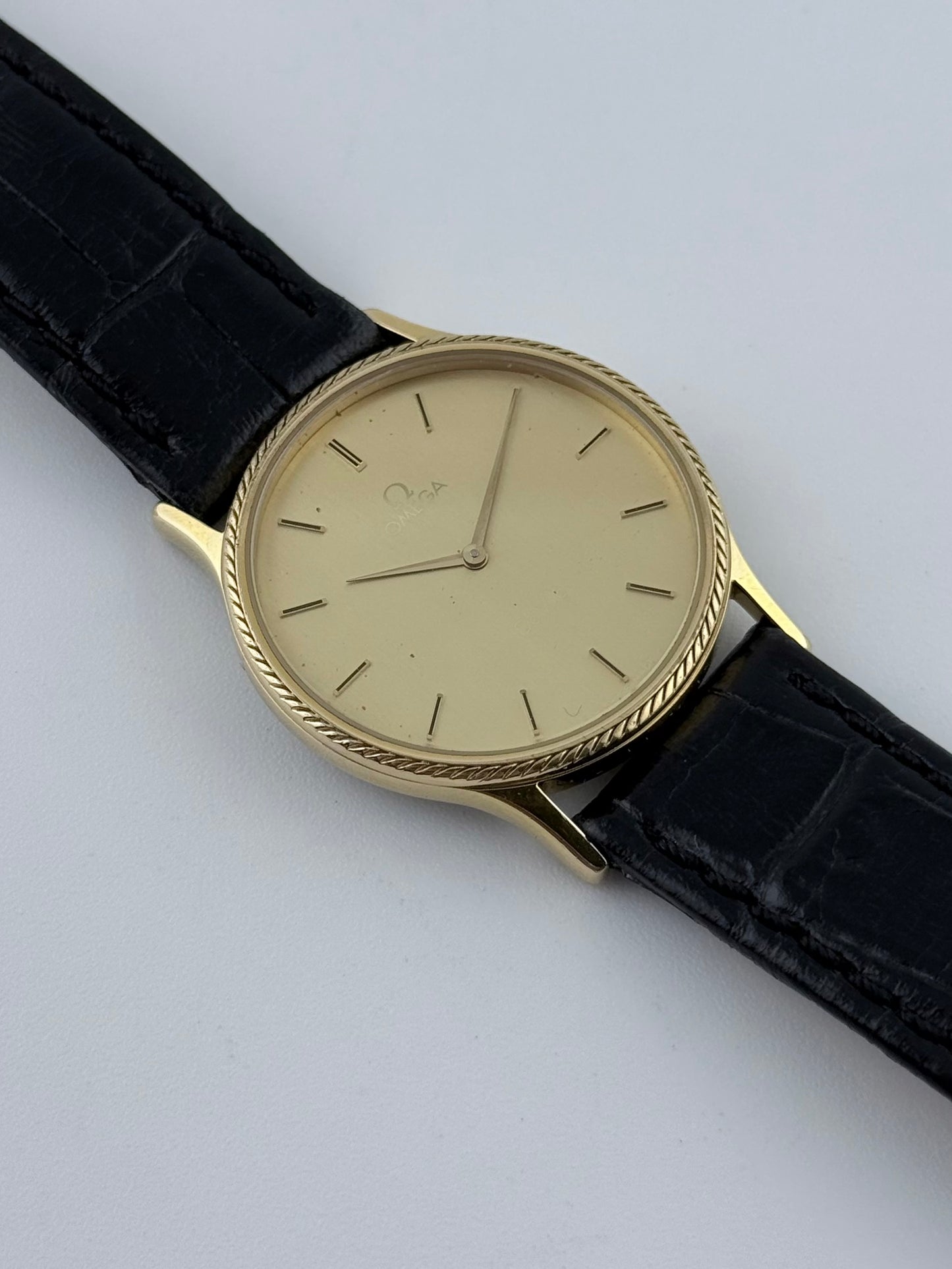 Omega De Ville Quartz - Rare Bezel and Hands - Box & Papers Full Set
