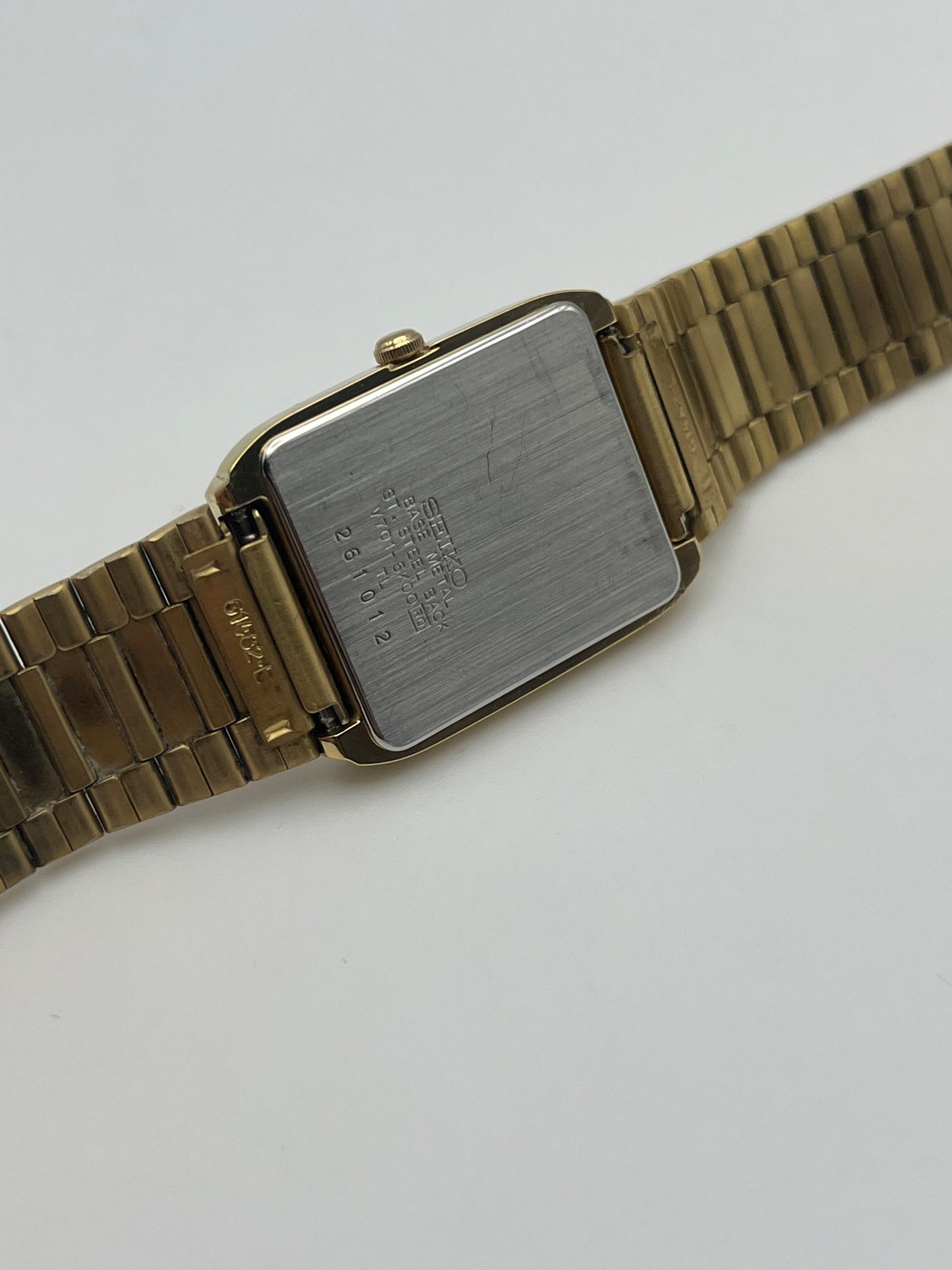 Seiko SX Quartz Tank V701-5K00