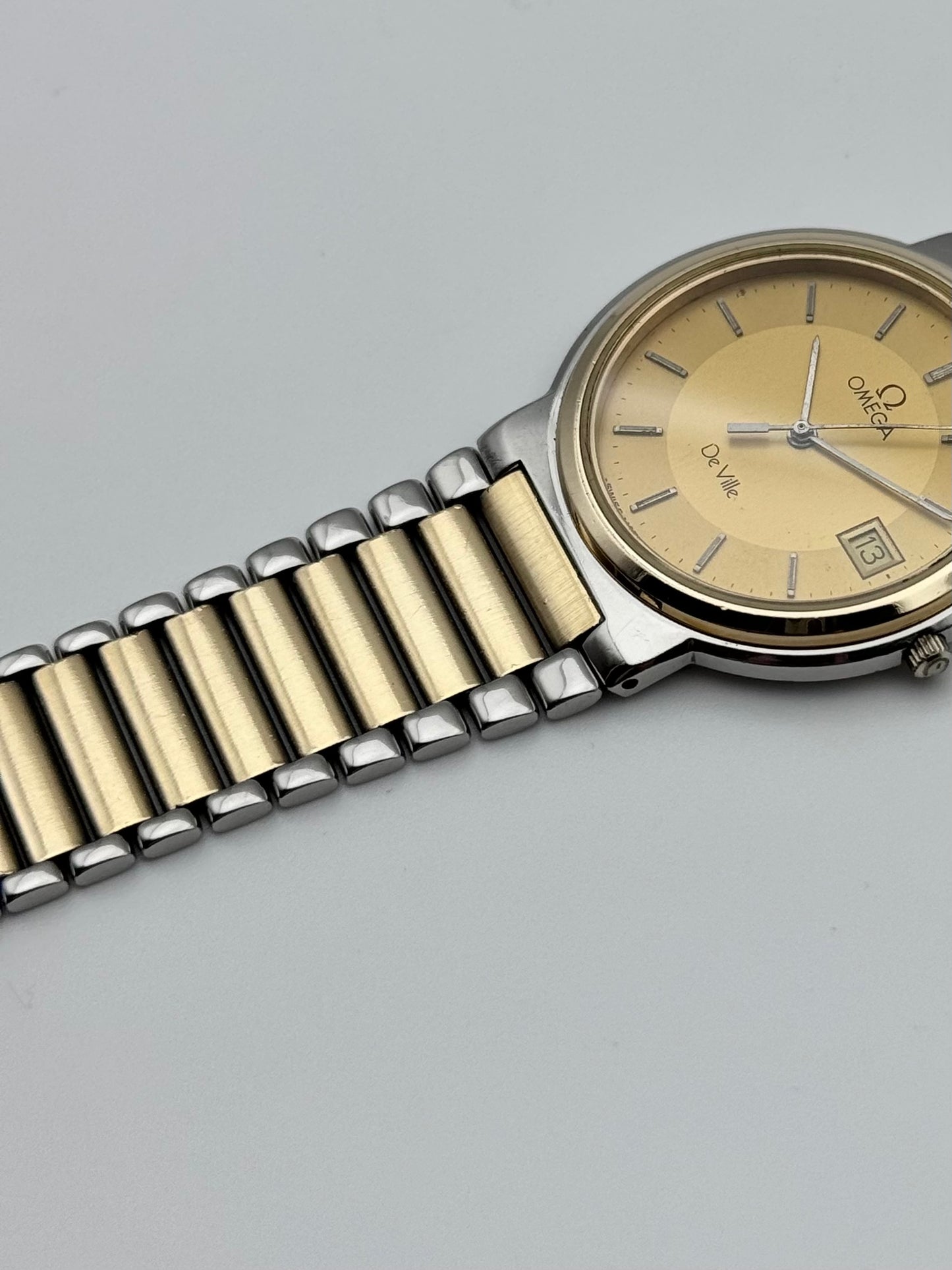 Omega De Ville Quartz Date 196.0256 - Original Bracelet