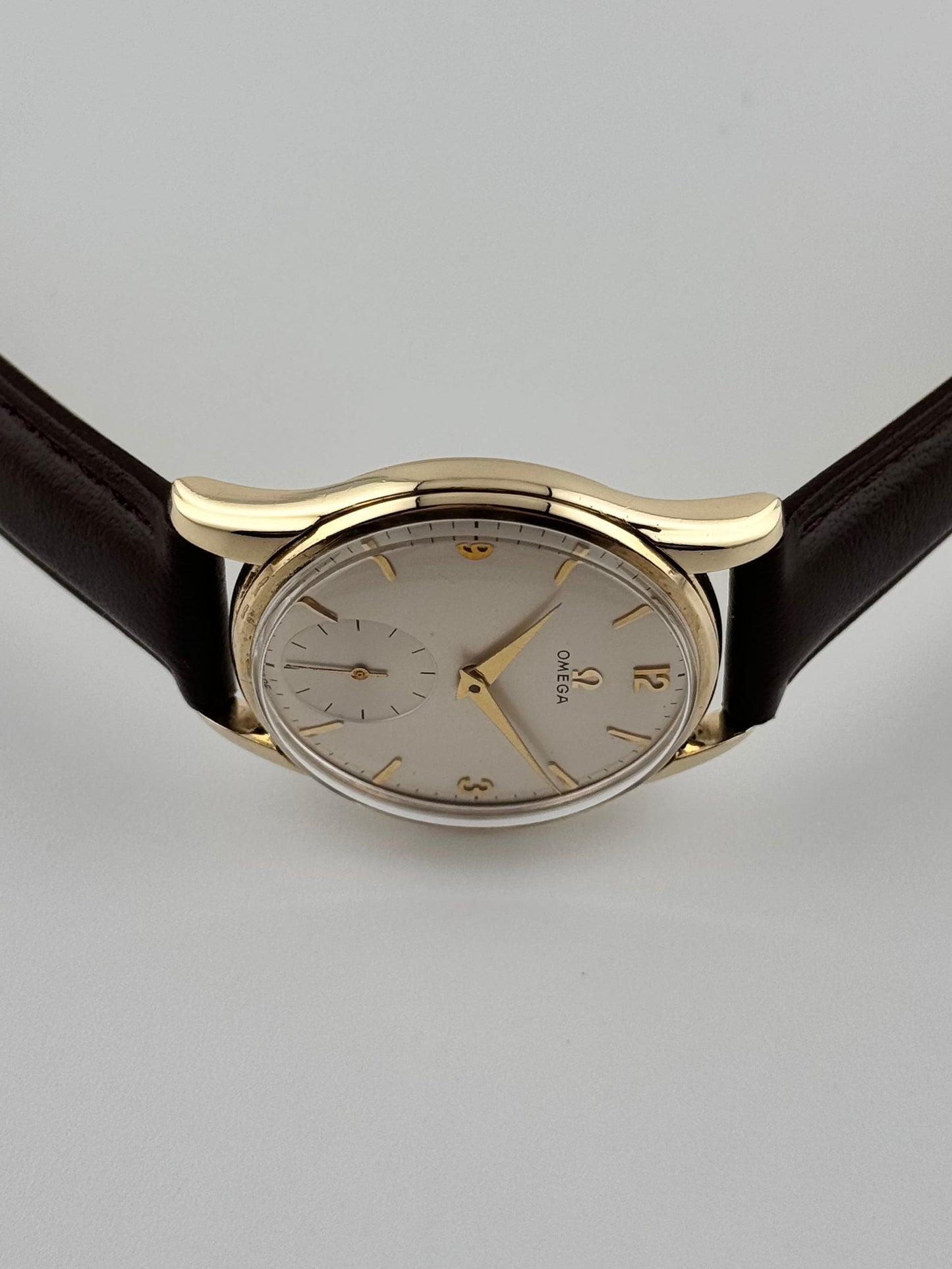 Omega Manual Wind Sub Seconds 9ct Solid Gold - 153.103