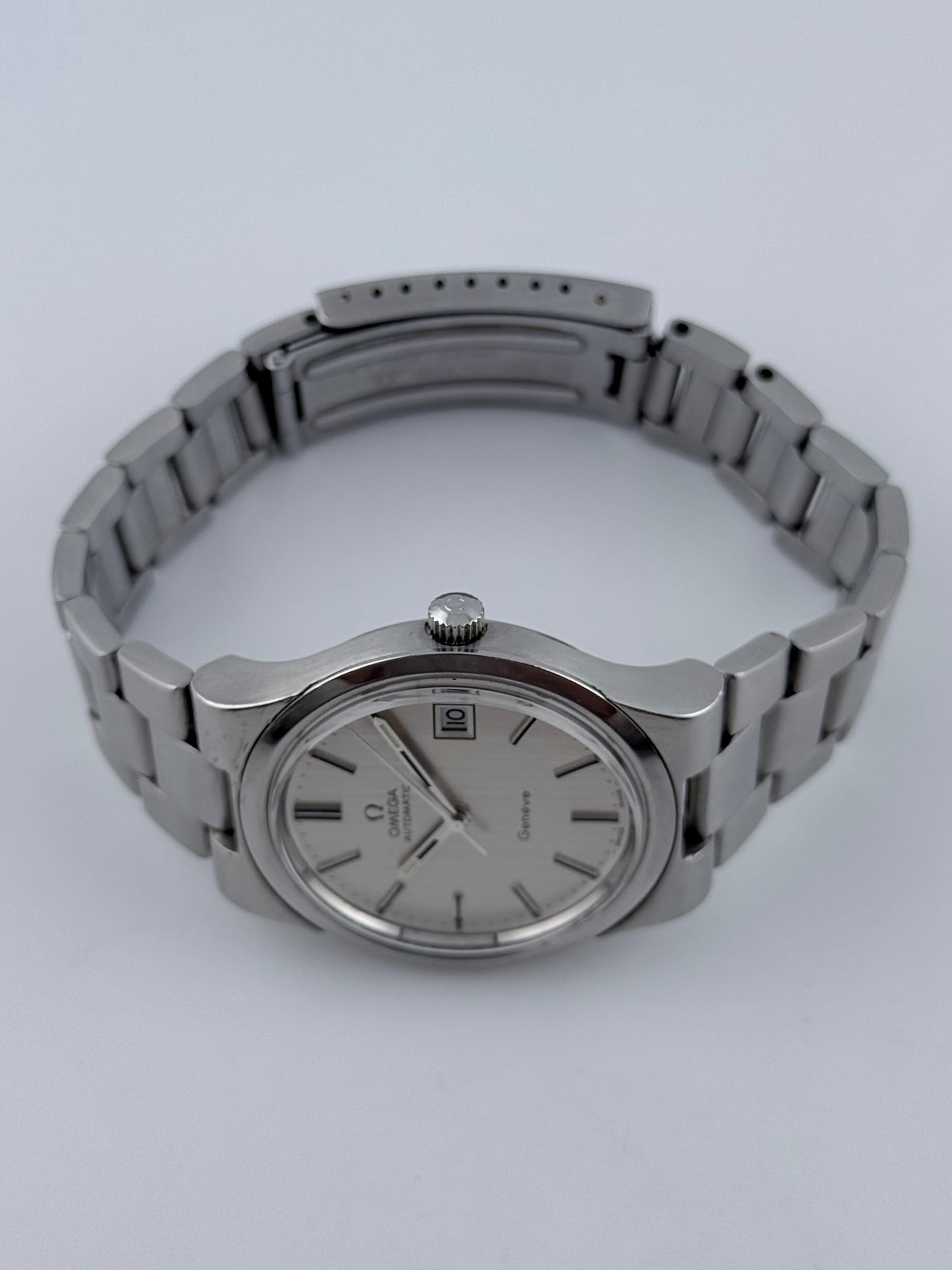 Omega Geneve Automatic Date - 166.0173