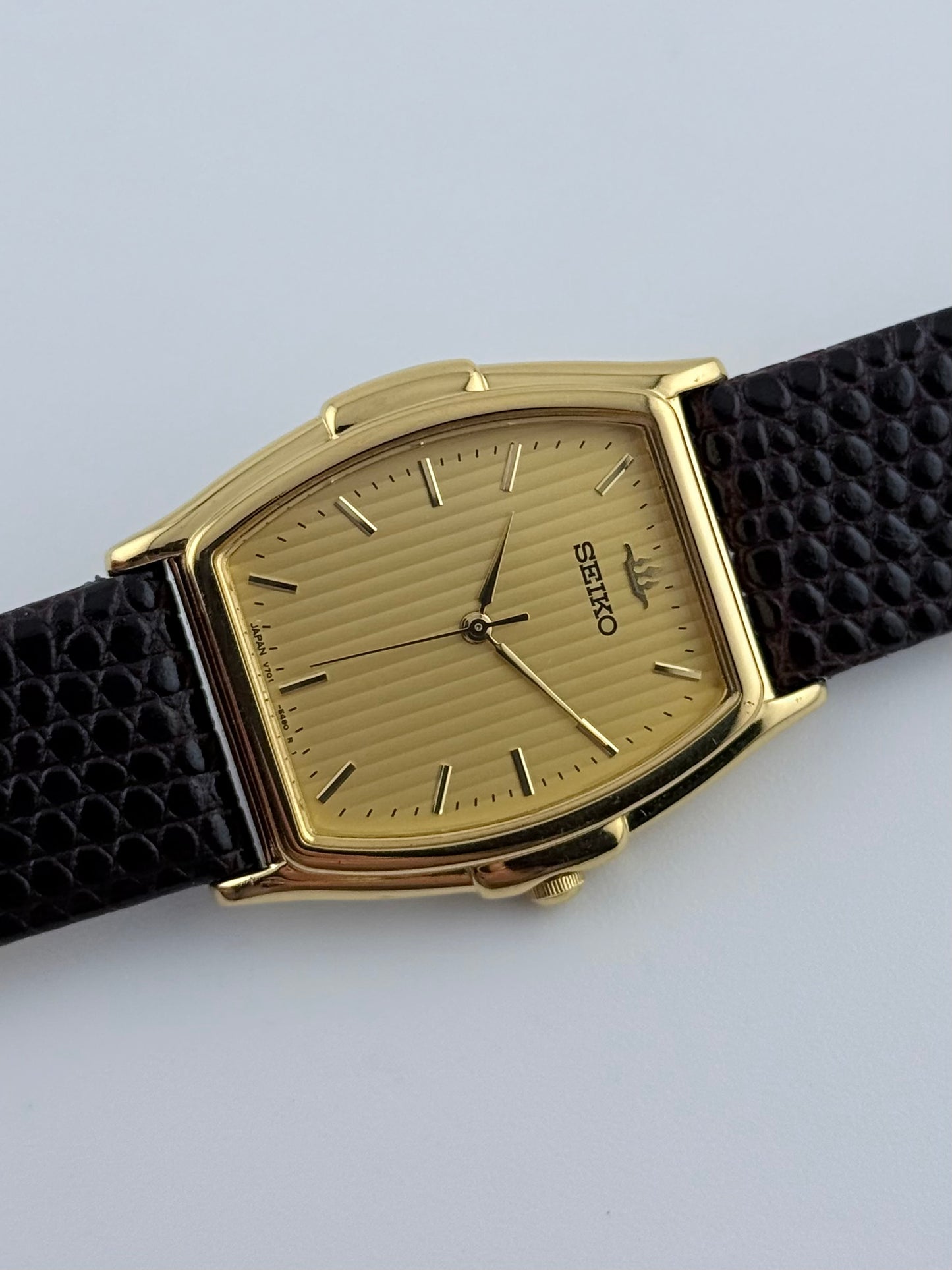 Seiko Tank Quartz - V701-5220